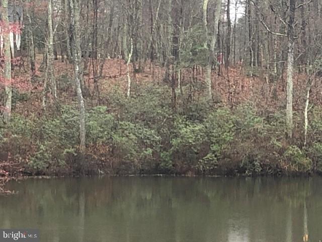 LAKE WILDERNESS - Land