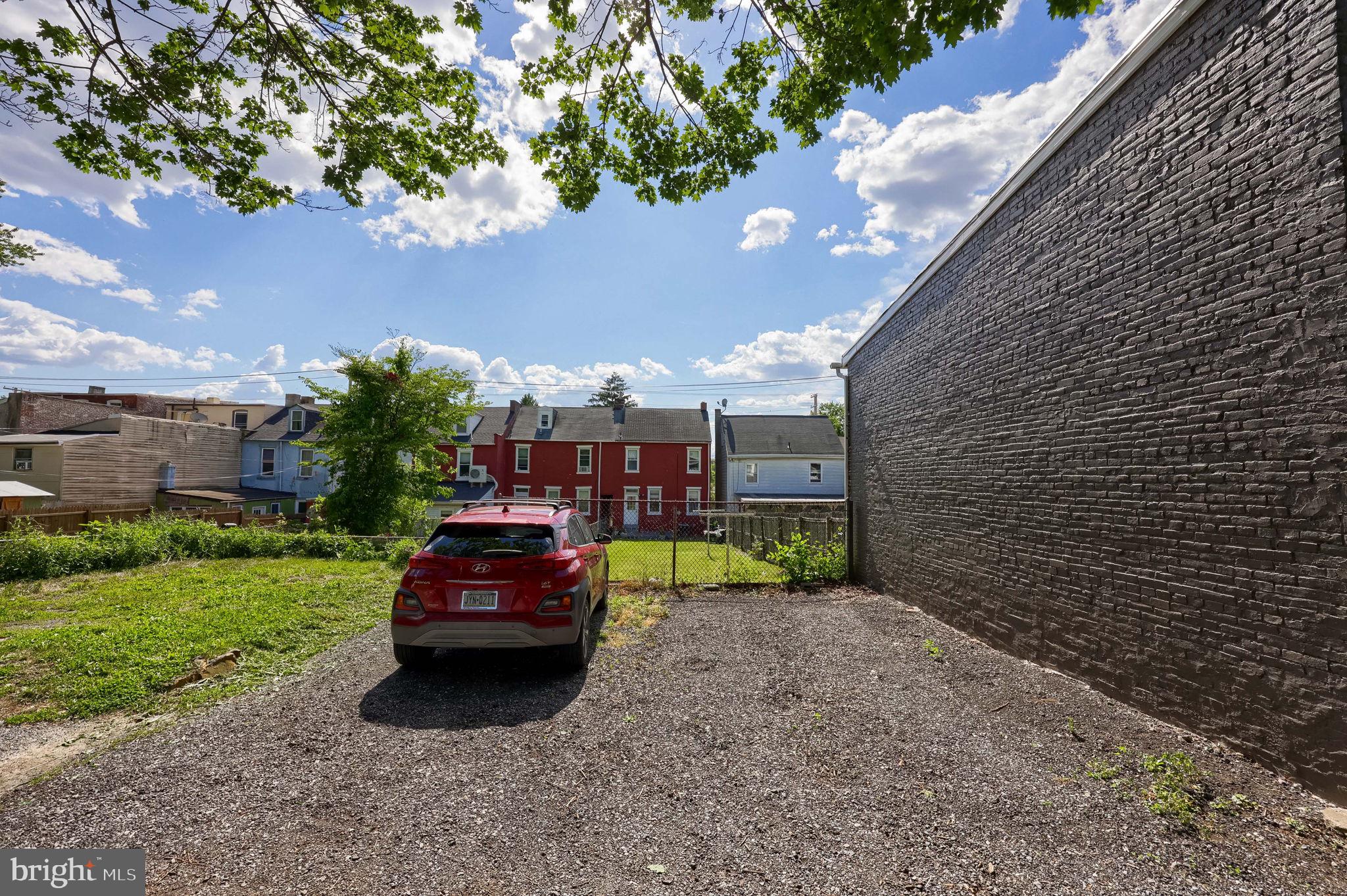 7TH WARD - Residential