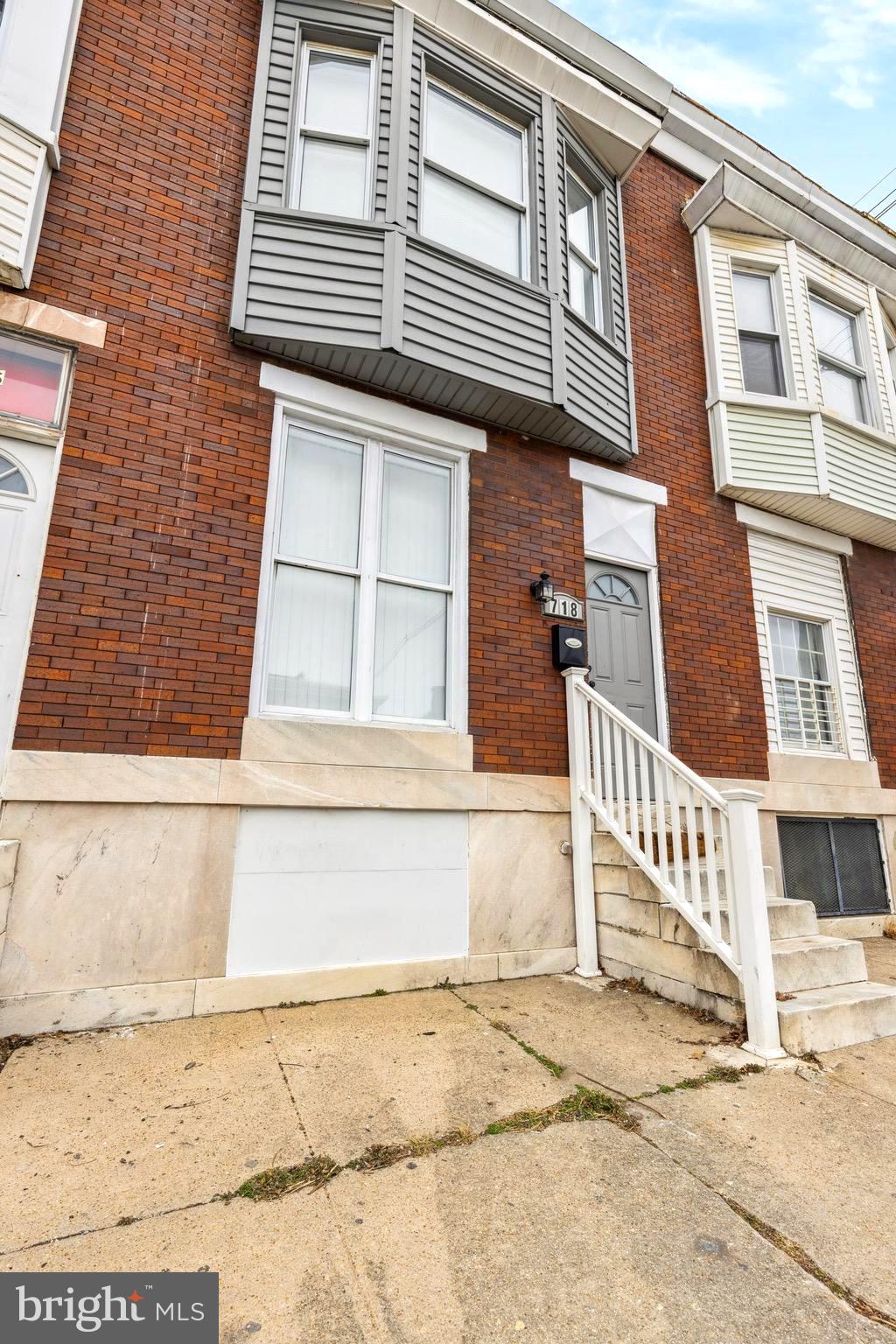 Exciting opportunity to showcase this charming home! Located just minutes from Johns Hopkins Hospital, Patterson Park, Fells Point, Canton, Little Italy, and Downtown, this property is ideal for your clients looking for convenience and character.
Key features include:
2 spacious bedrooms and 2 flexible office spaces on the upper level
Inviting open layout on the main level with a half bathroom
Potential for additional living space in the basement
Don’t miss the chance to introduce your clients to this fantastic home! Schedule your appointment today!