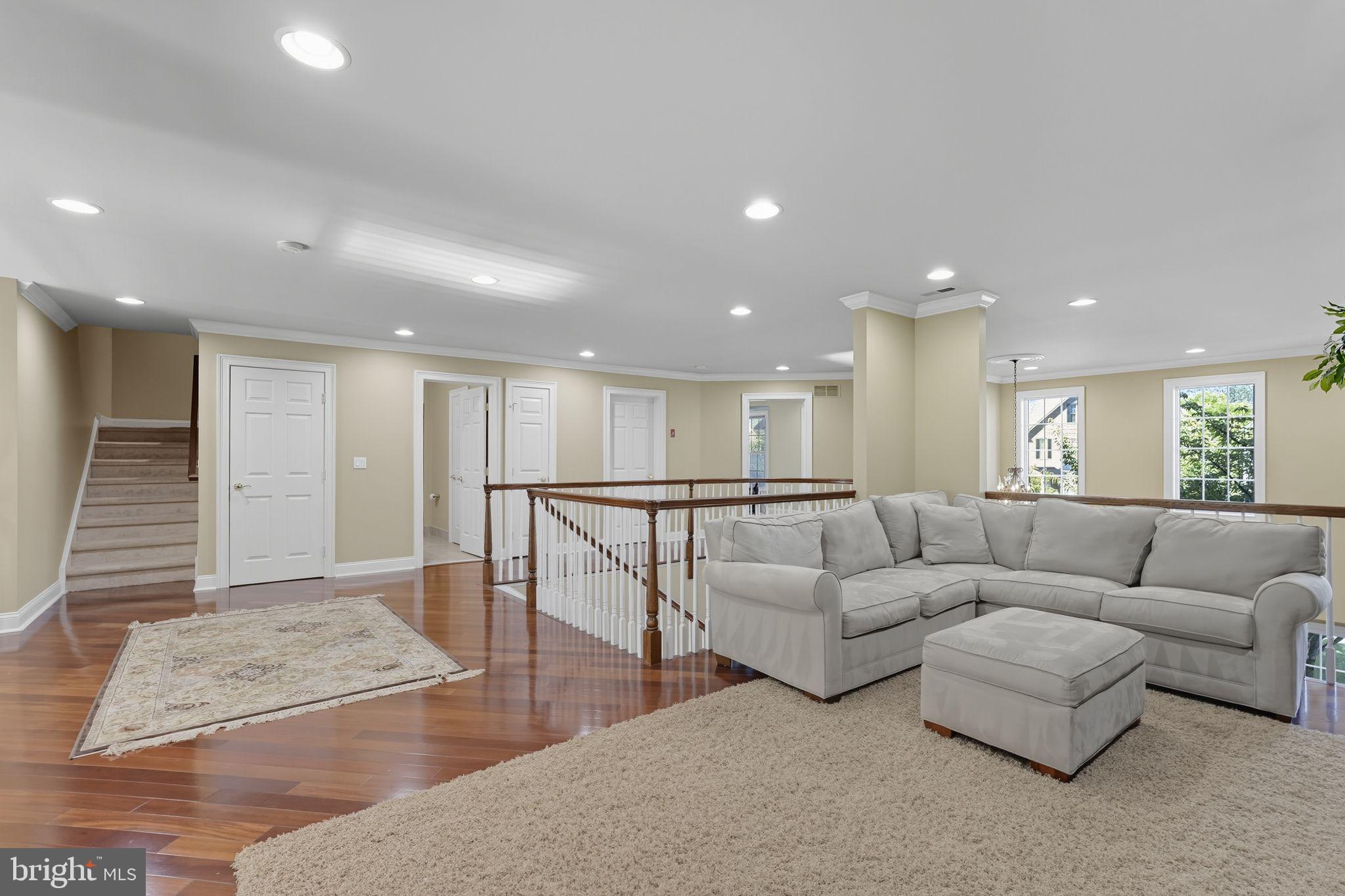 DELANCEY COURT - Residential