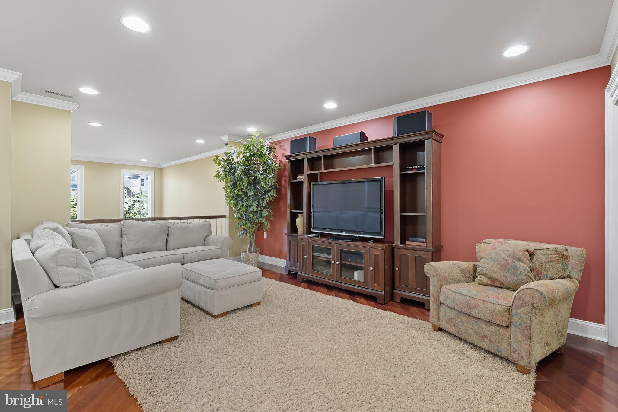 DELANCEY COURT - Residential