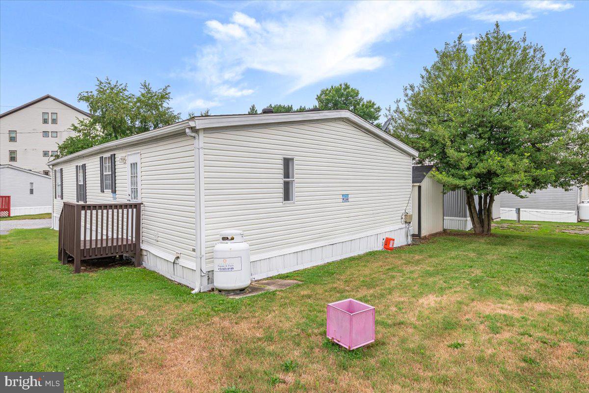MIDWAY MOBILE VILLAGE - Residential