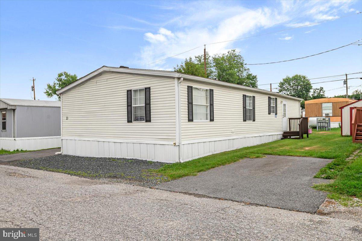 MIDWAY MOBILE VILLAGE - Residential