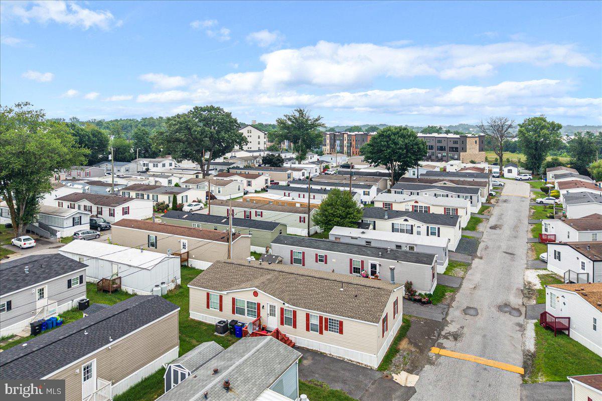 MIDWAY MOBILE VILLAGE - Residential