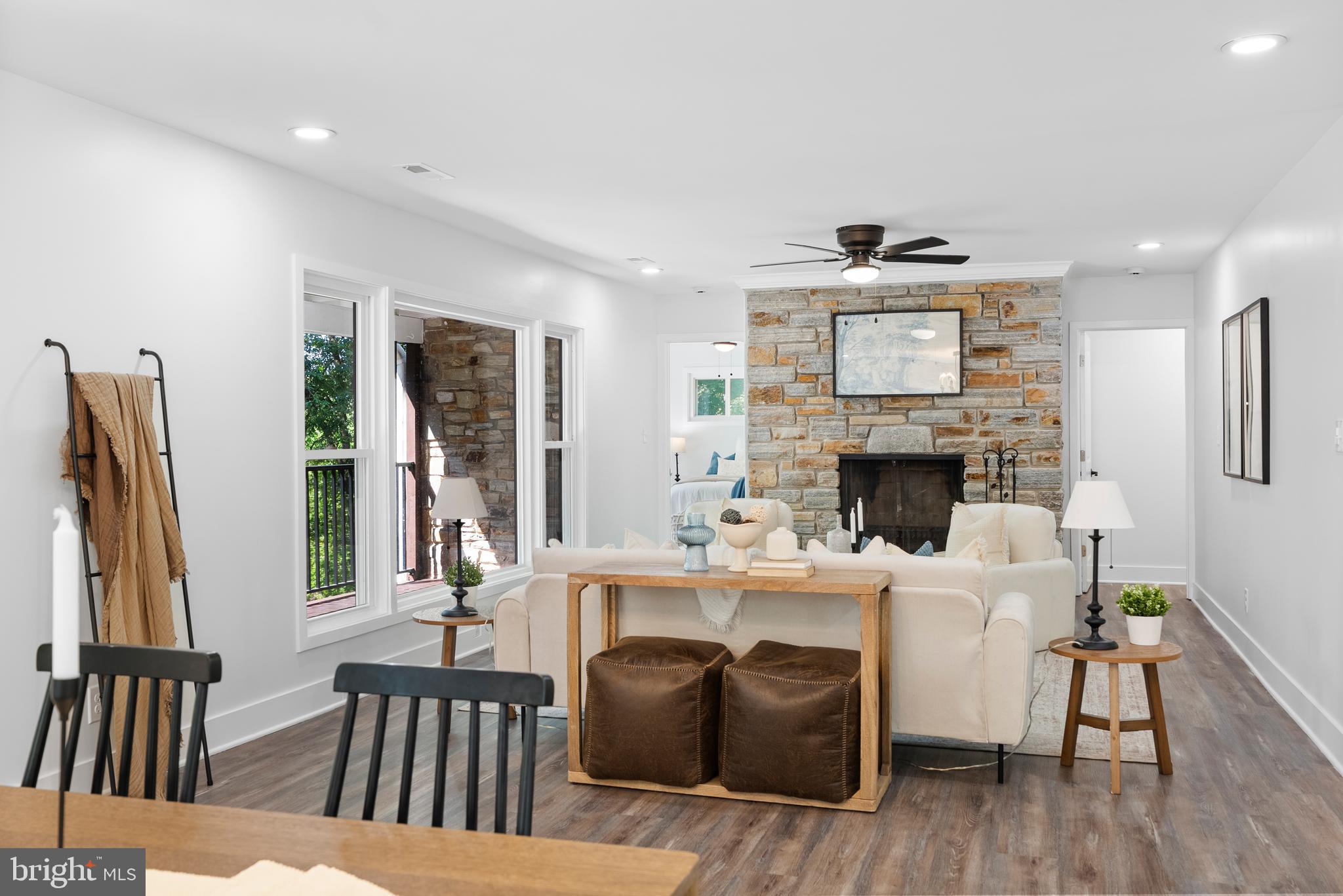 CAMBRIA - Residential