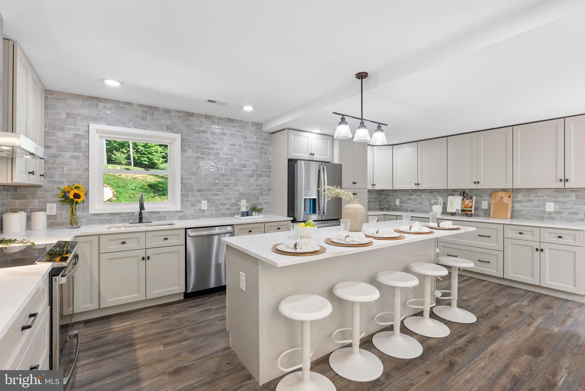 CAMBRIA - Residential