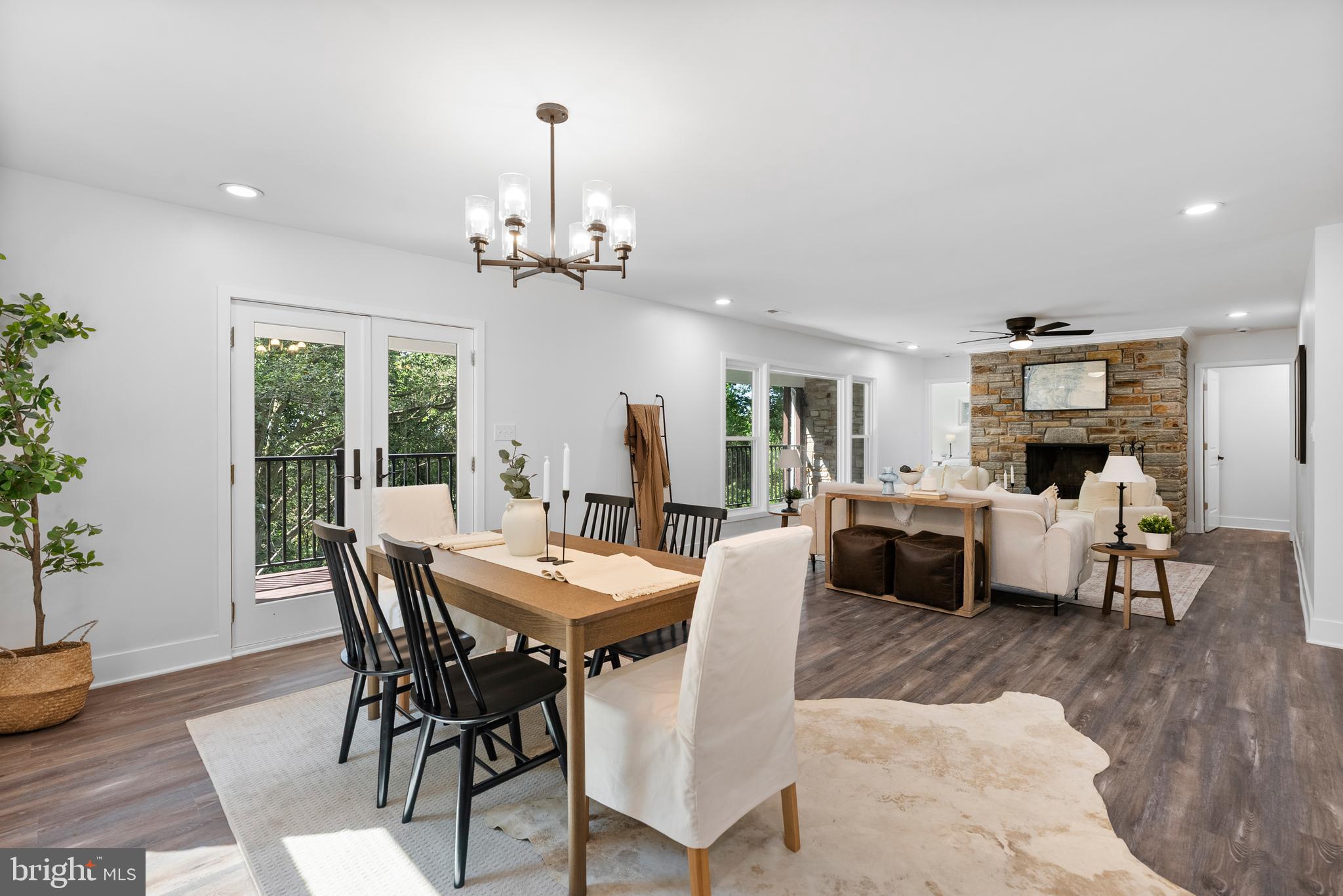 CAMBRIA - Residential