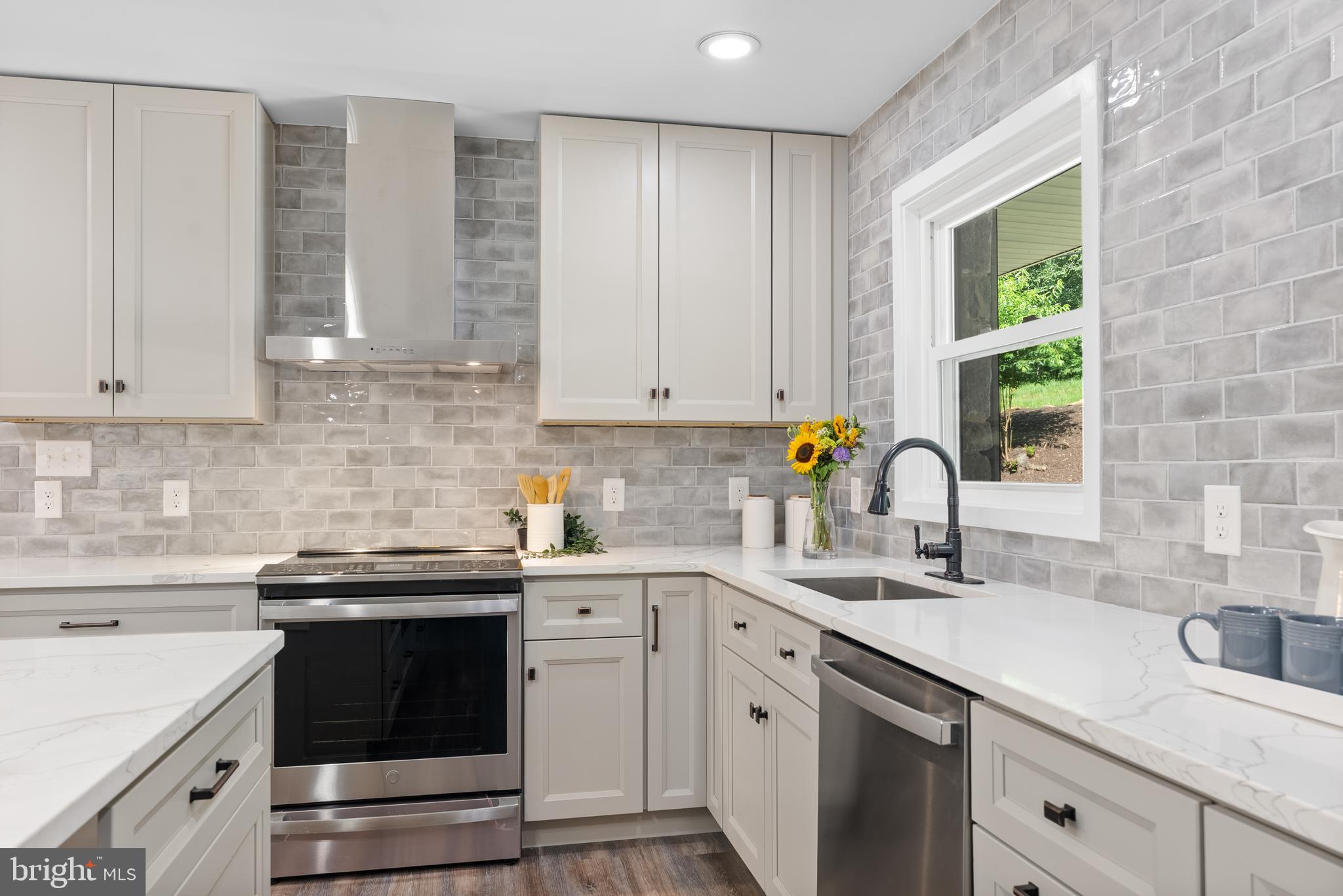 CAMBRIA - Residential
