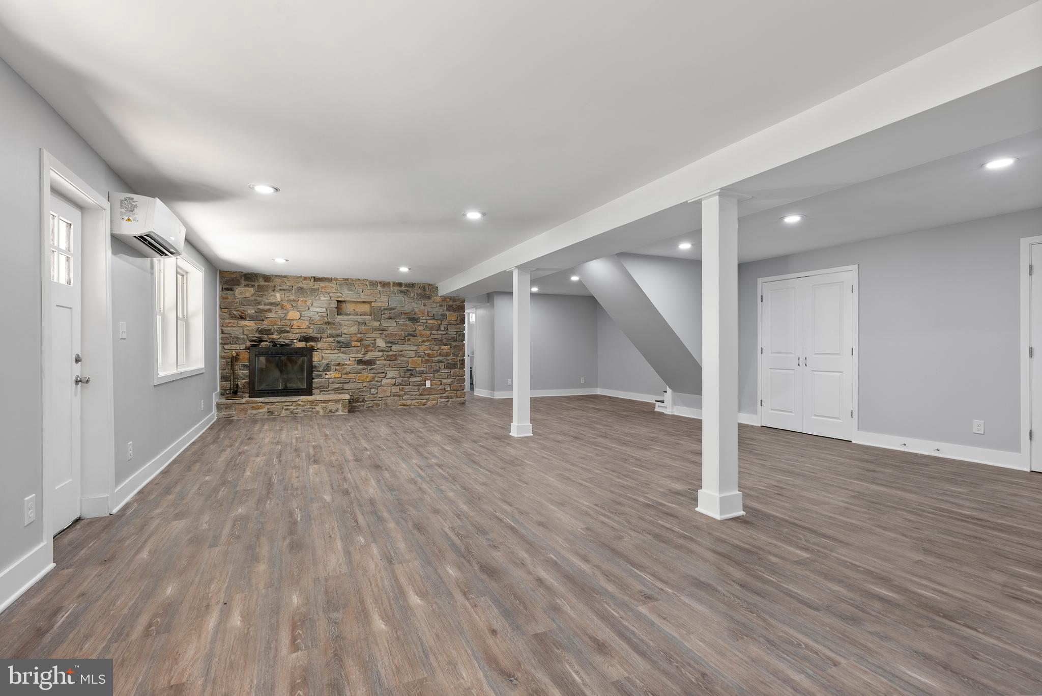 CAMBRIA - Residential