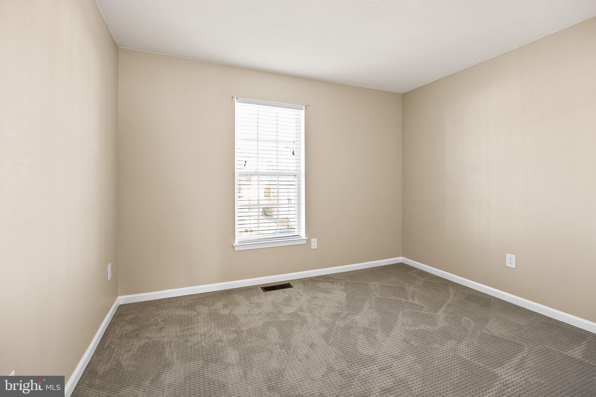 EAST FALLS - Residential