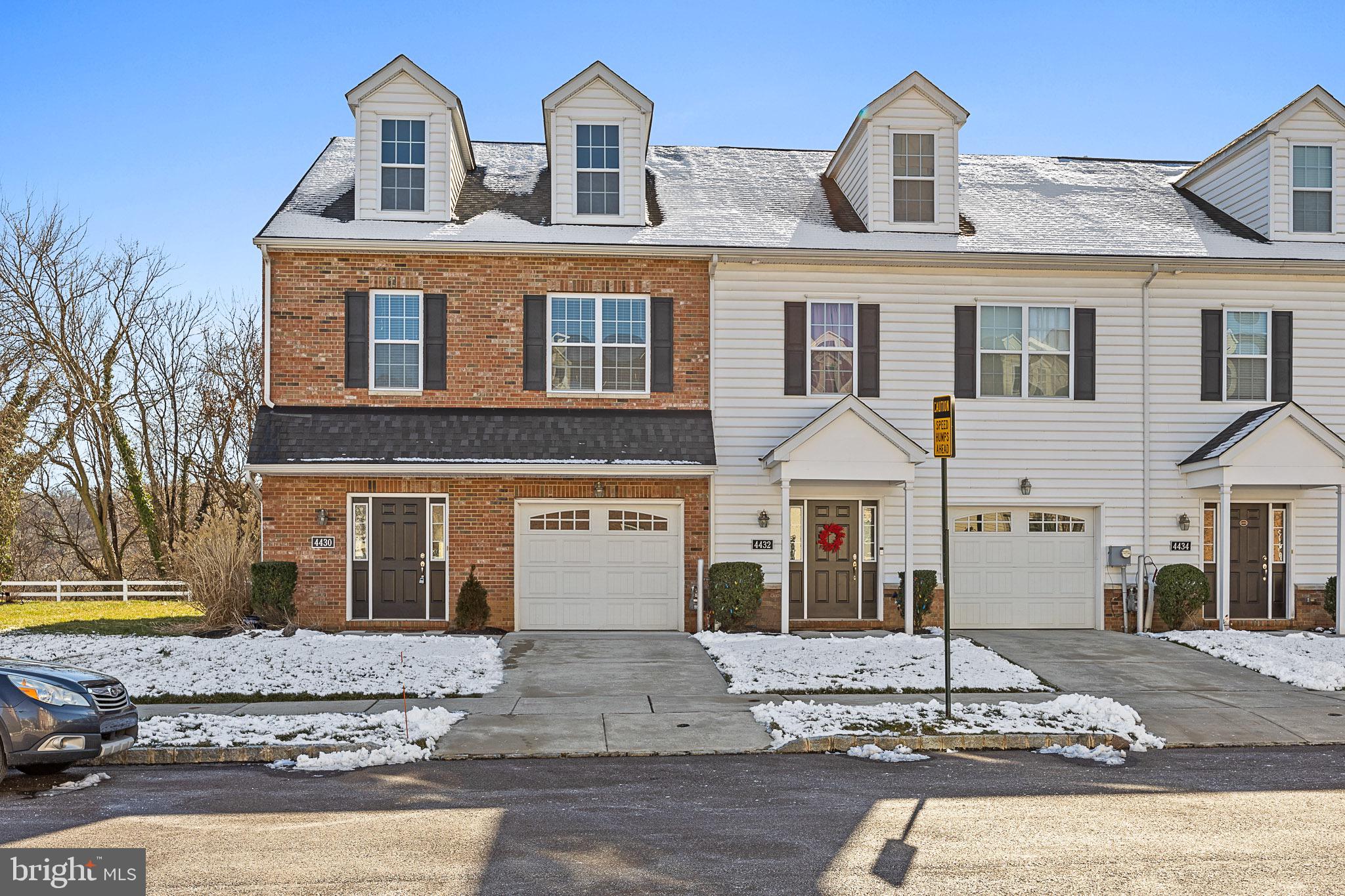 EAST FALLS - Residential