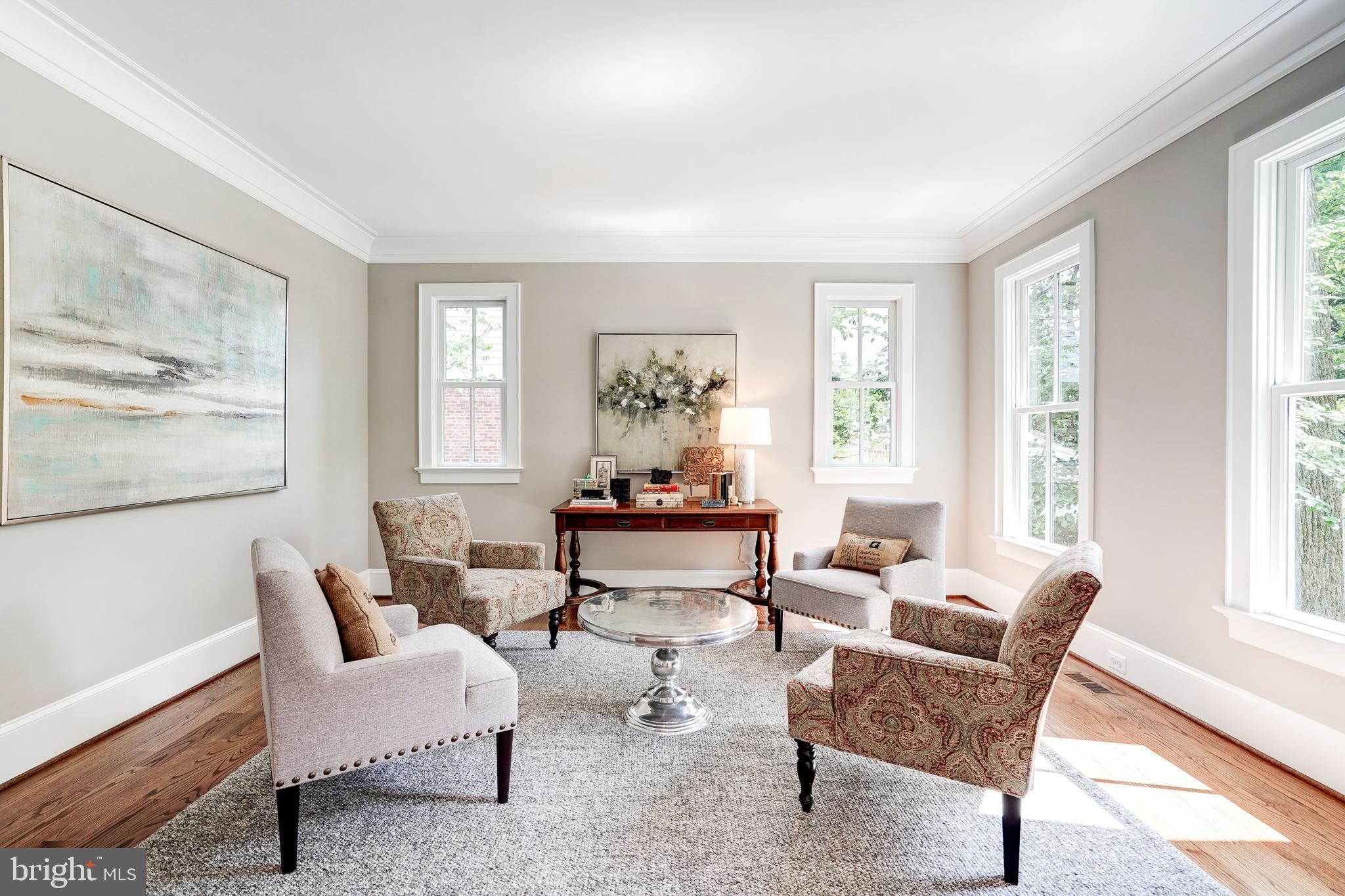 LEE HEIGHTS - Residential