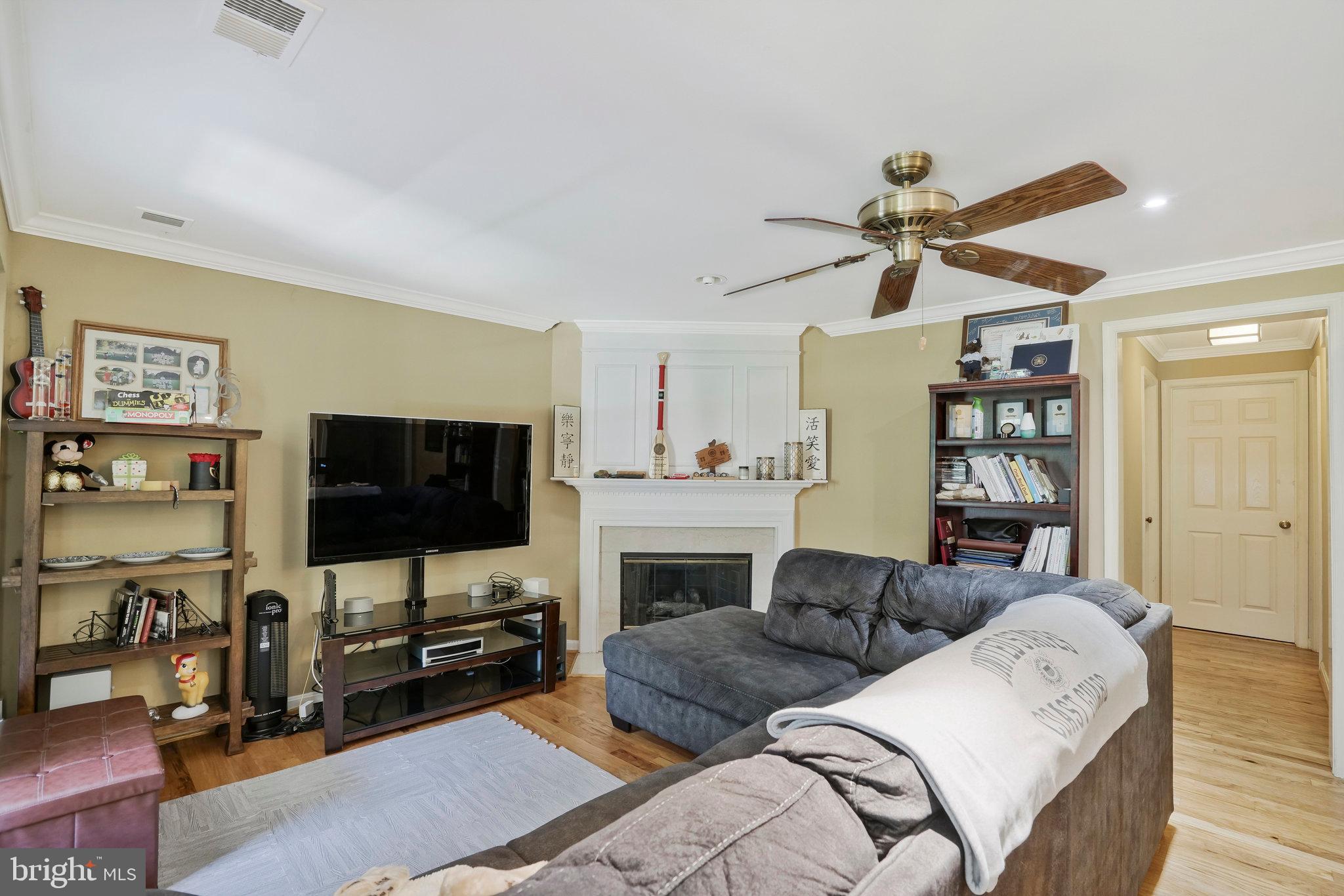 GUNSTON CORNER - Residential Lease
