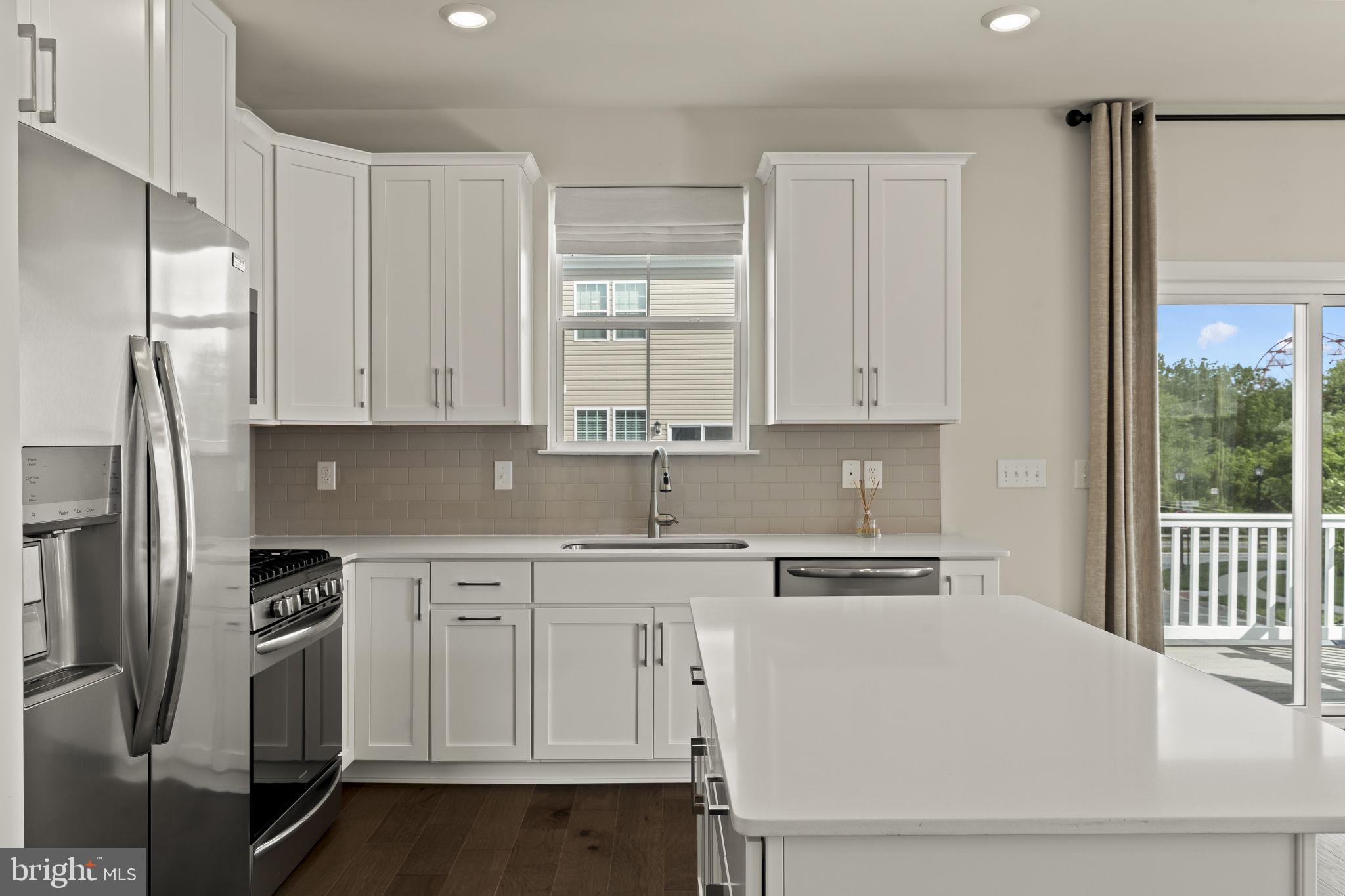 STEELPOINTE - Residential