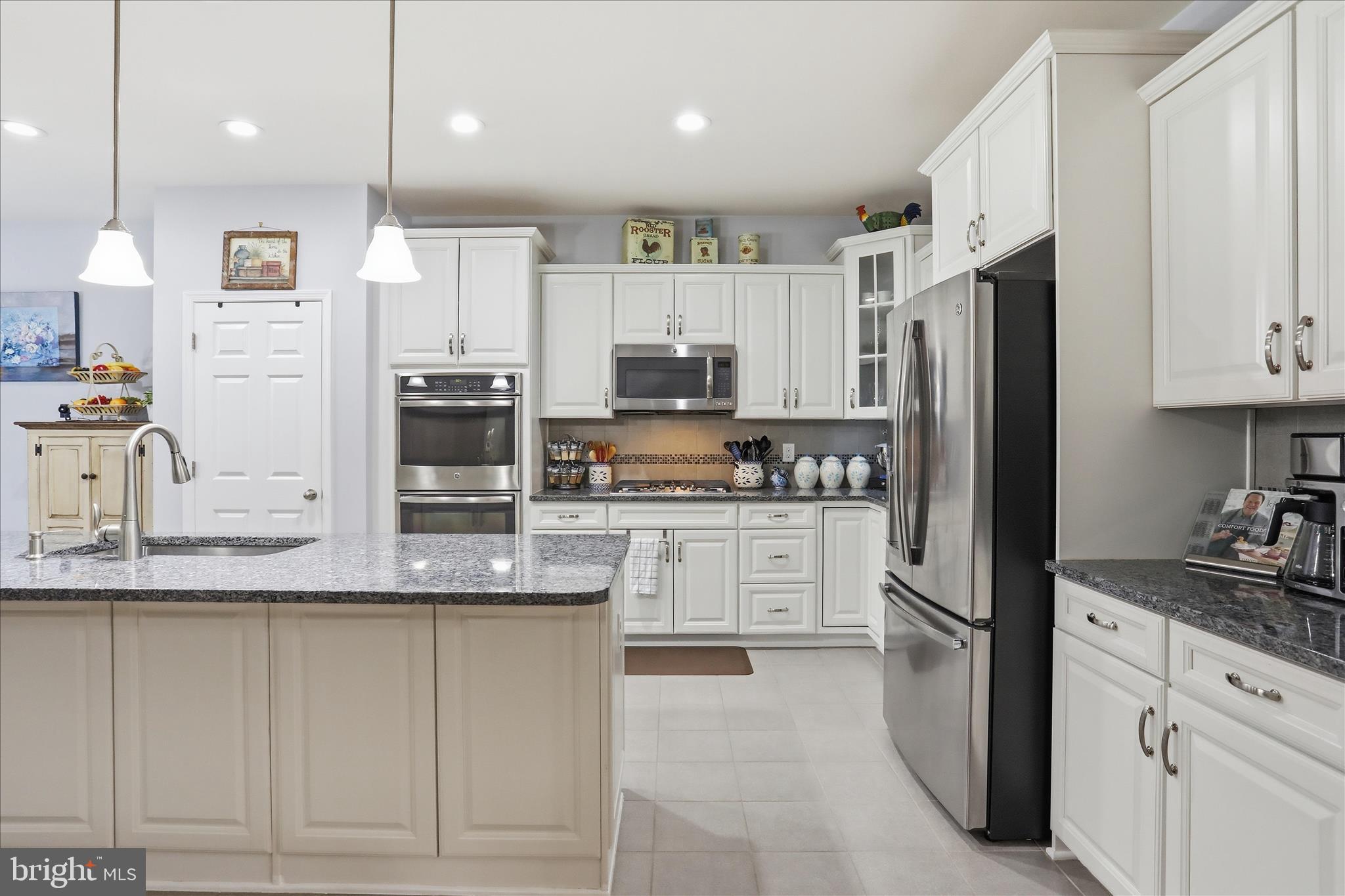 CANTER ESTATES - Residential