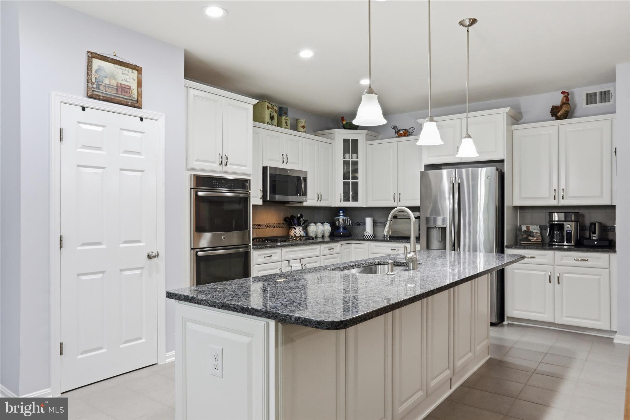 CANTER ESTATES - Residential