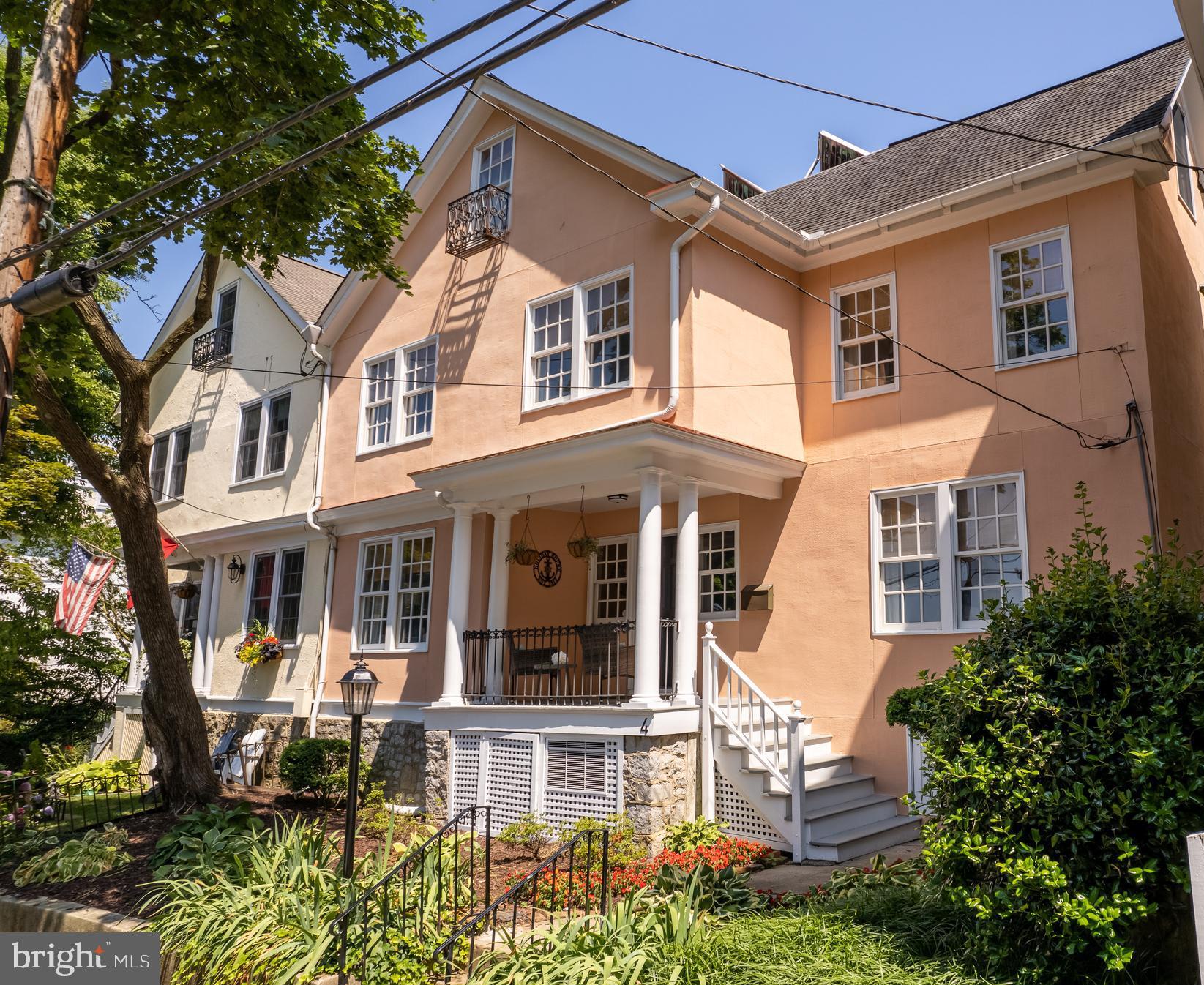 HISTORIC DISTRICT - Residential
