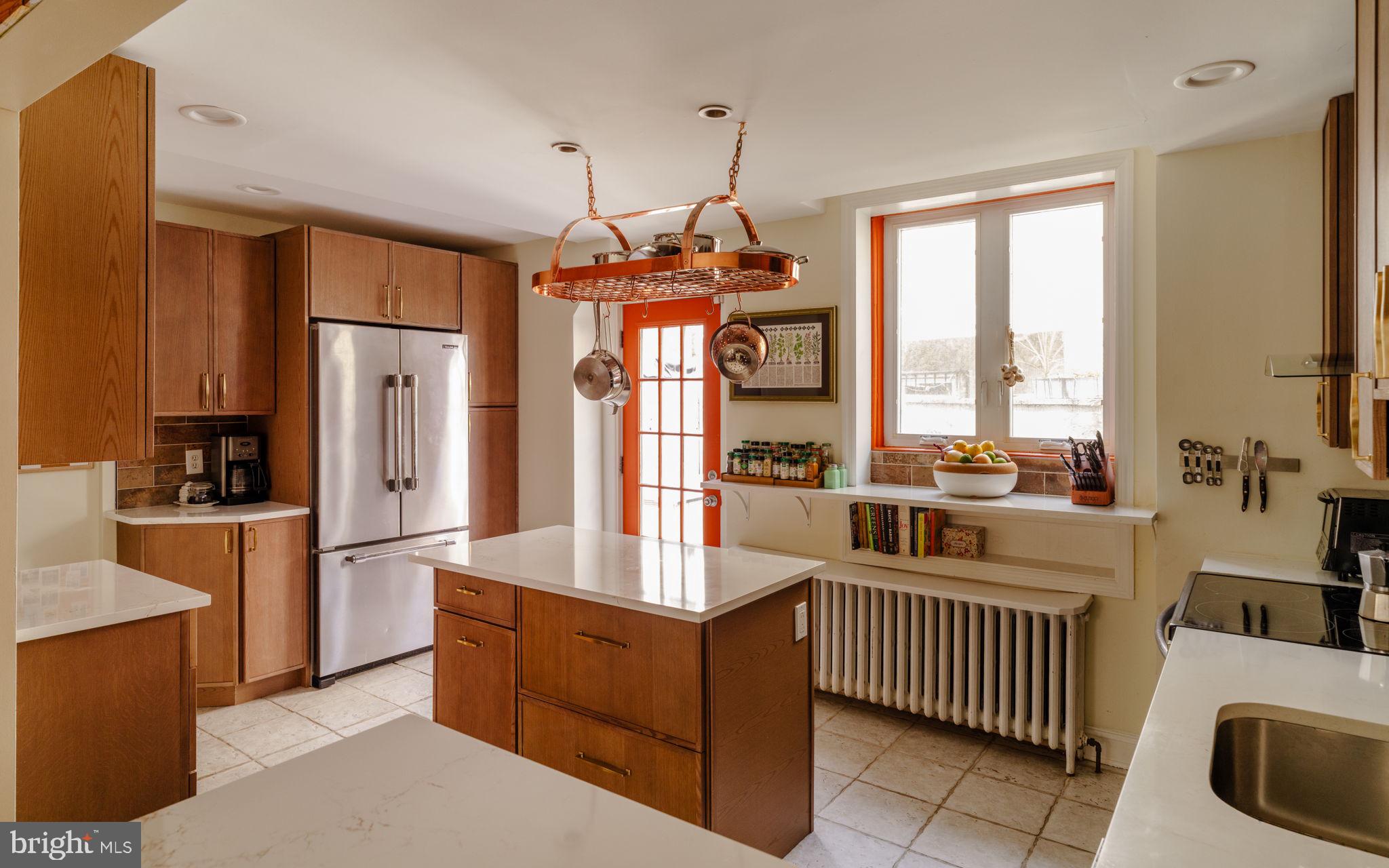 ITALIAN MARKET - Residential