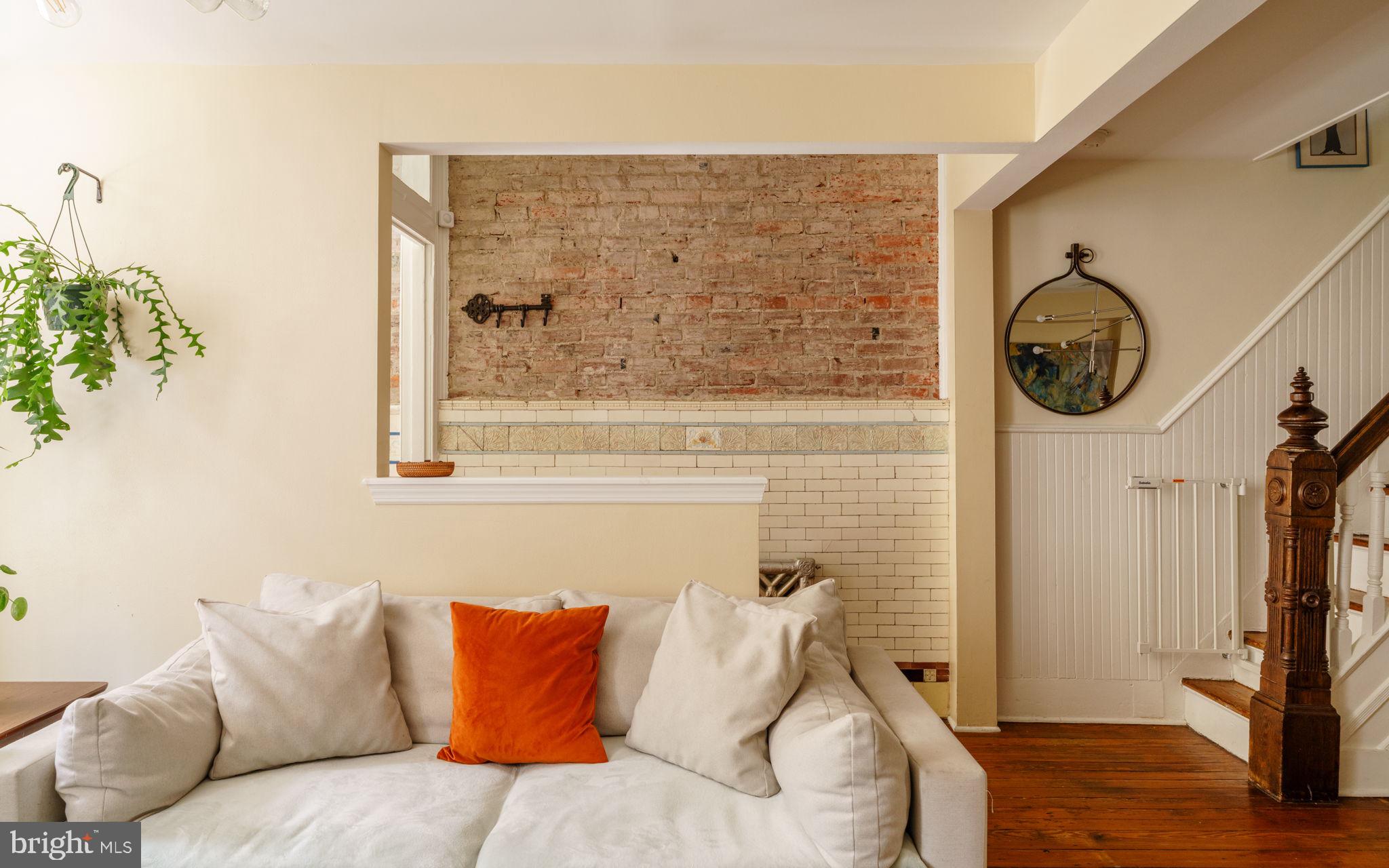 ITALIAN MARKET - Residential