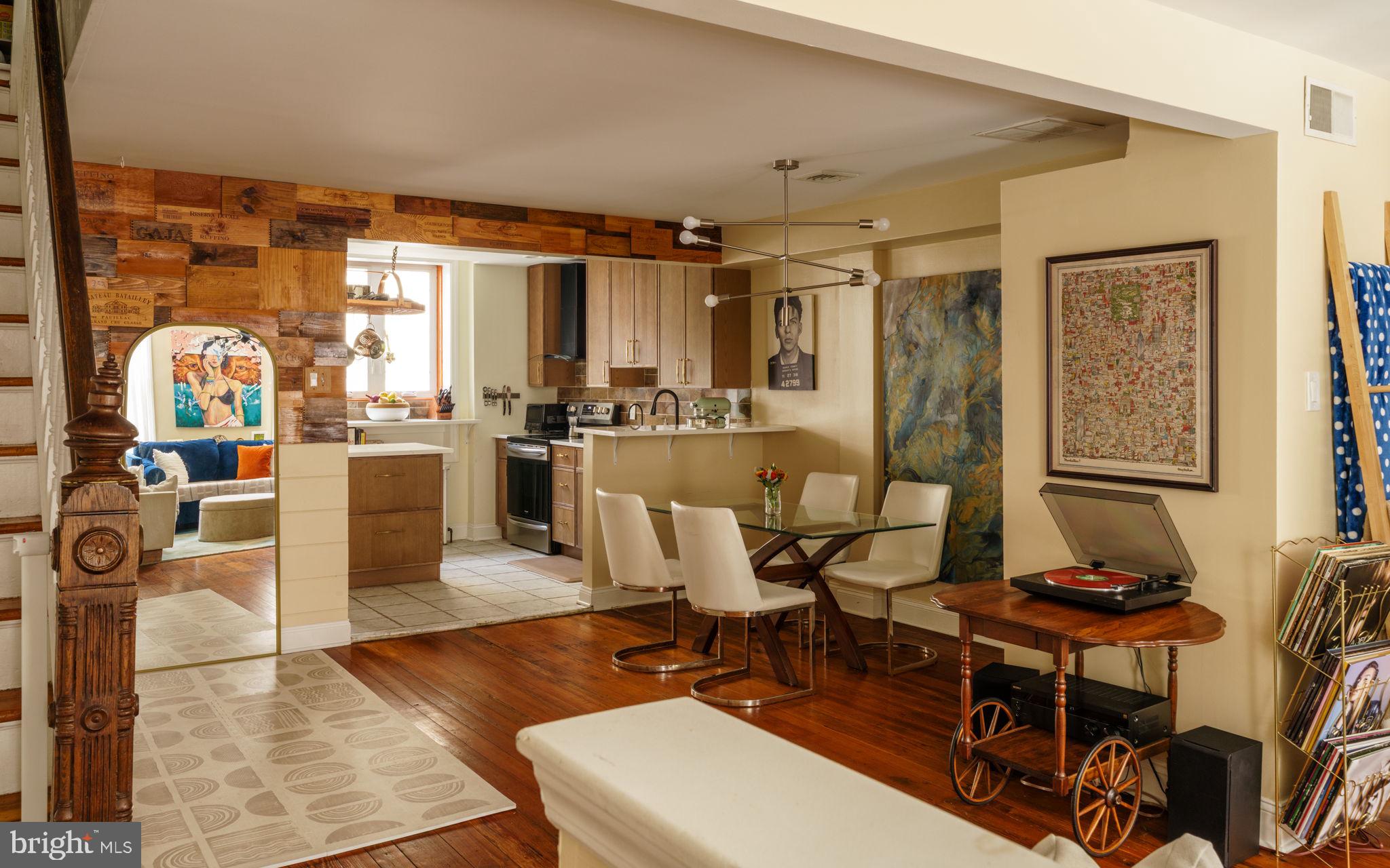 ITALIAN MARKET - Residential