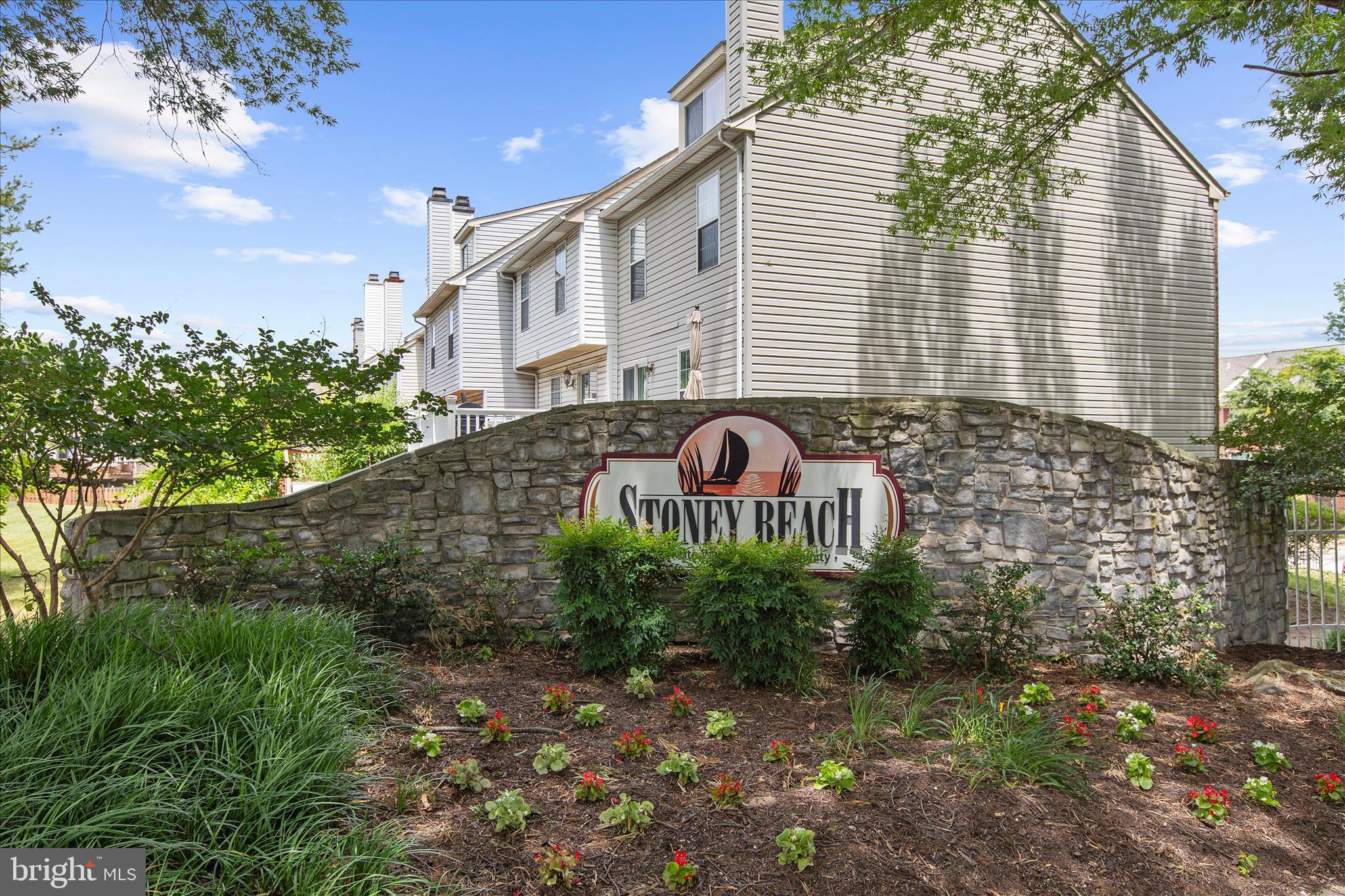 STONEY BEACH - Residential
