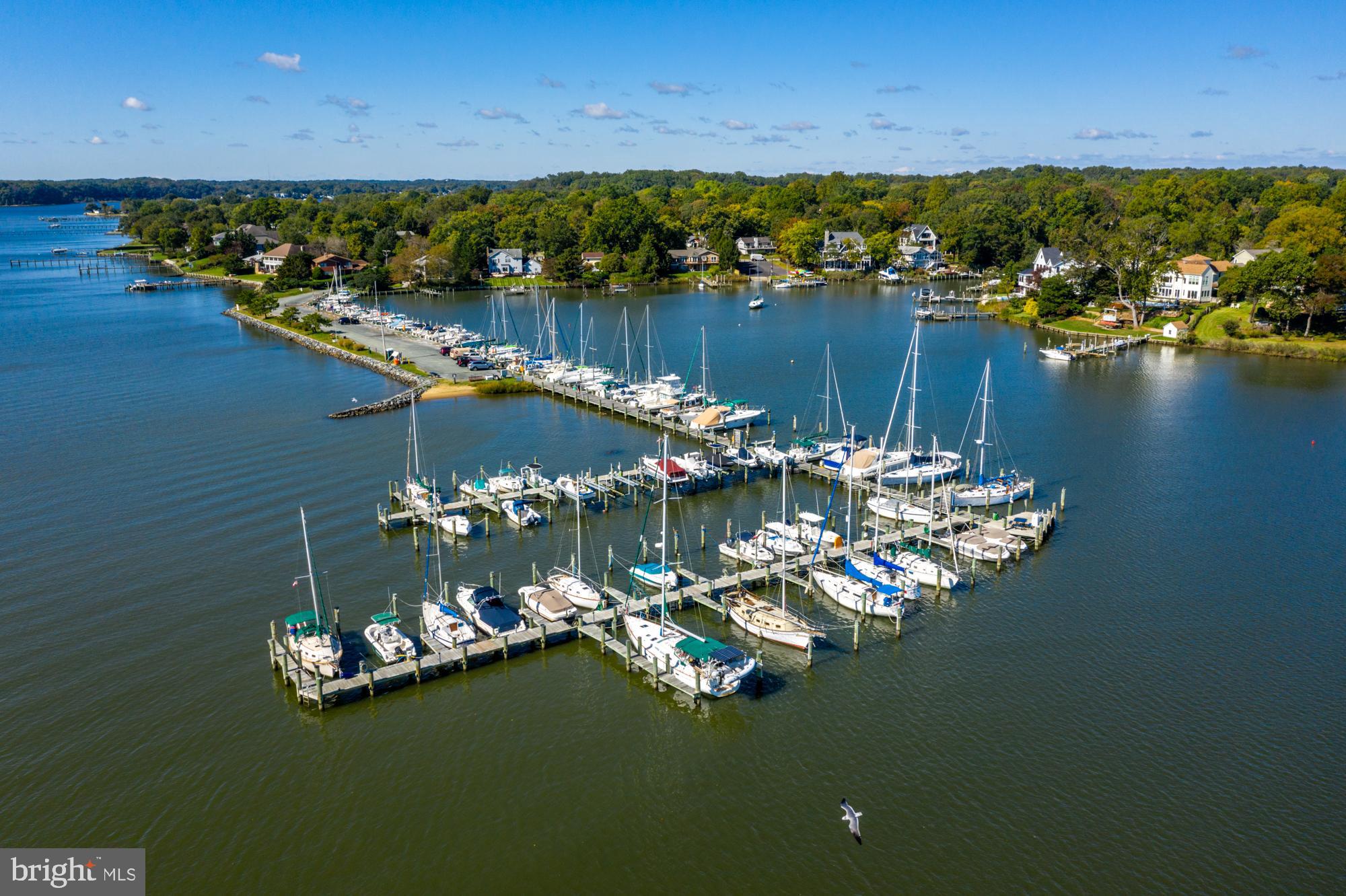 HILLSMERE SHORES - Residential