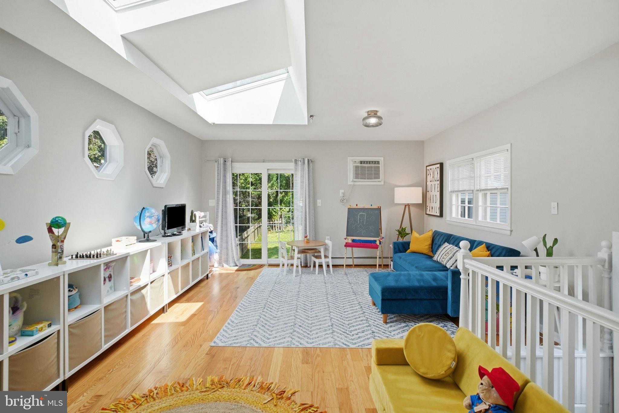 BROOKLINE - Residential