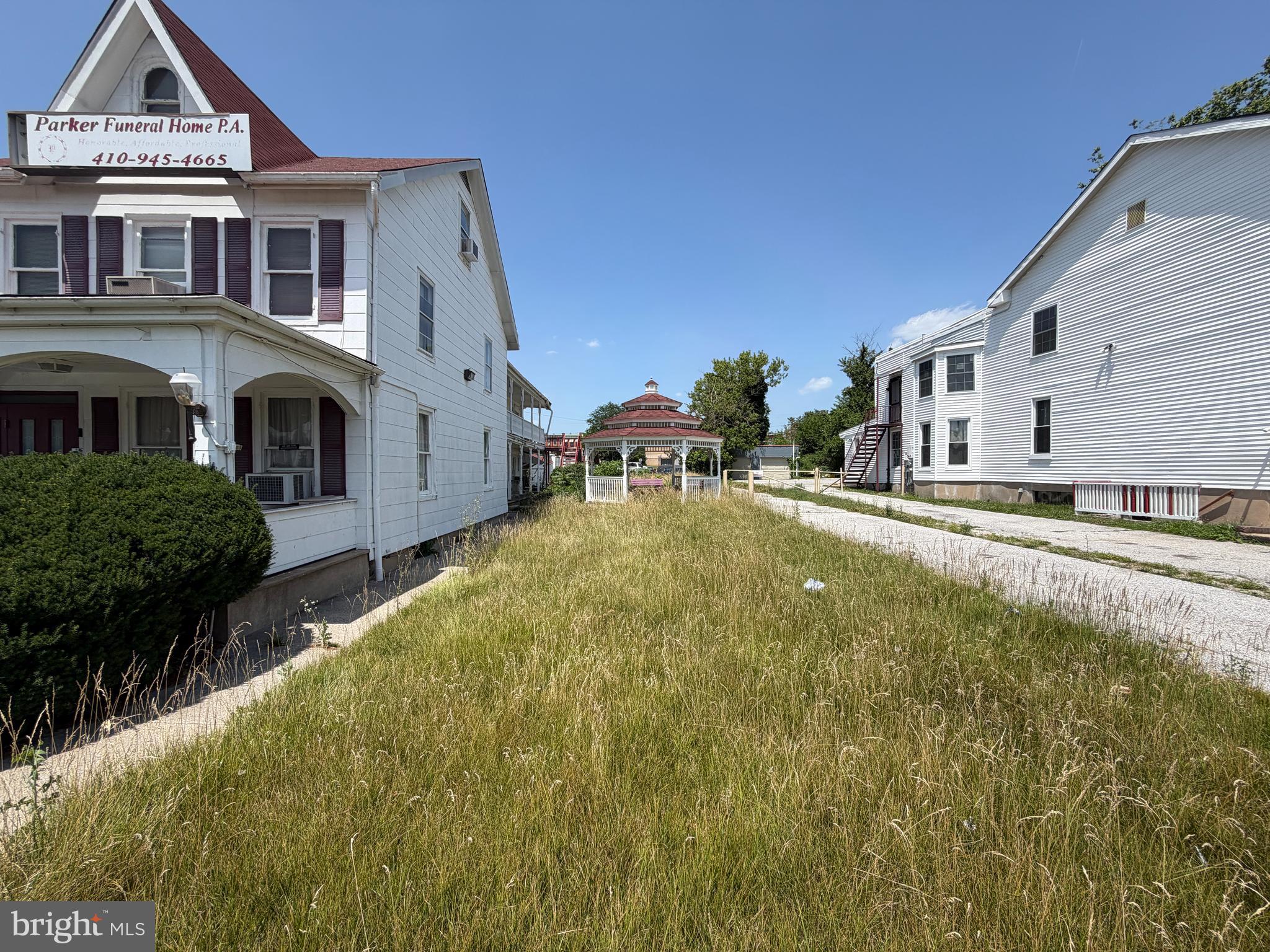 IRVINGTON - Commercial Sale