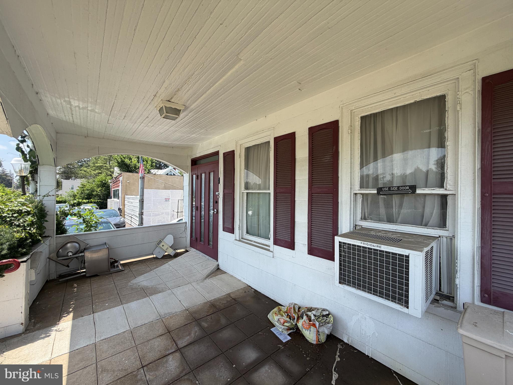 IRVINGTON - Commercial Sale