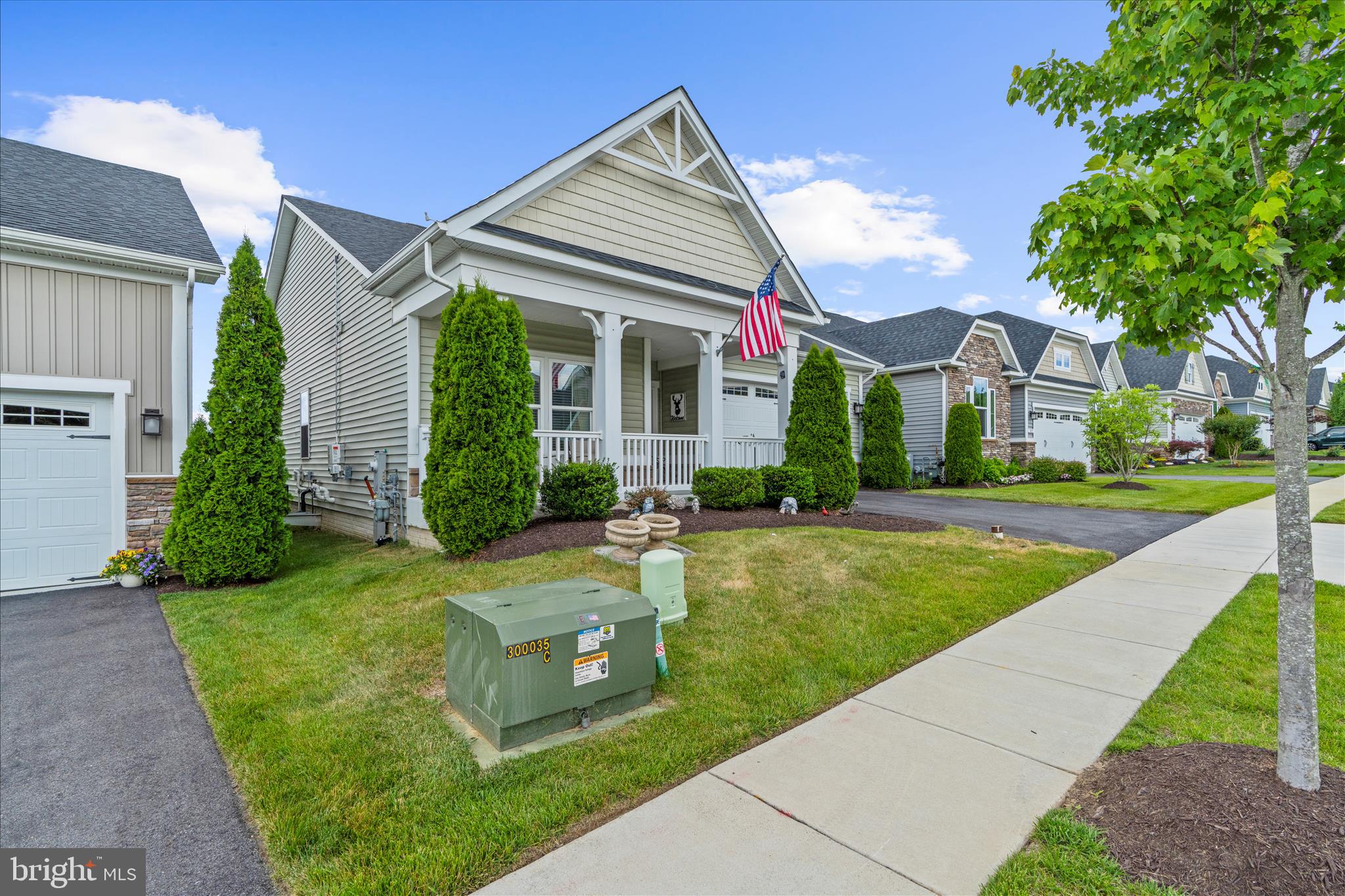 TWO RIVERS - Residential