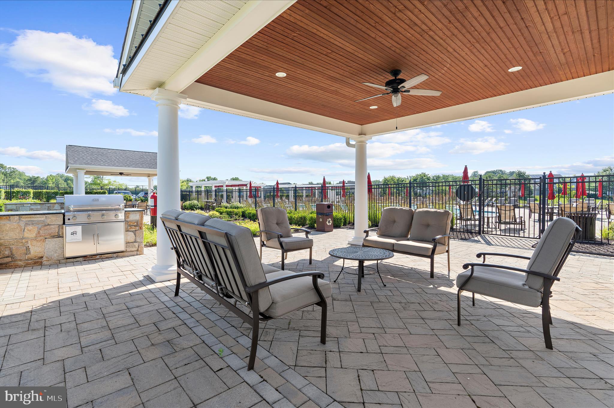 TWO RIVERS - Residential