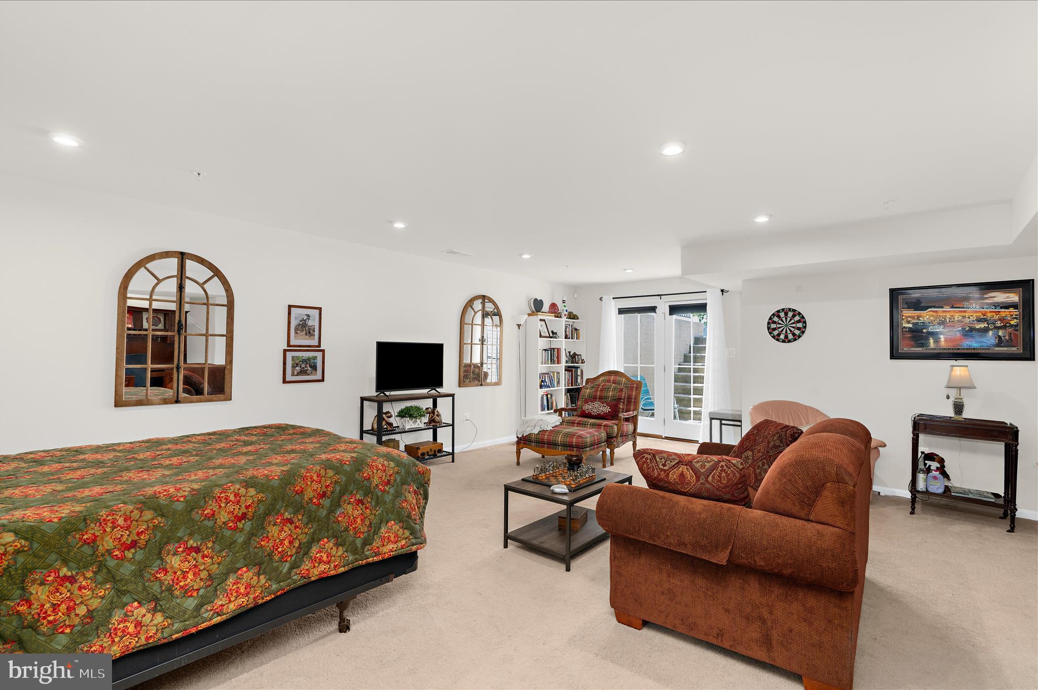 TWO RIVERS - Residential