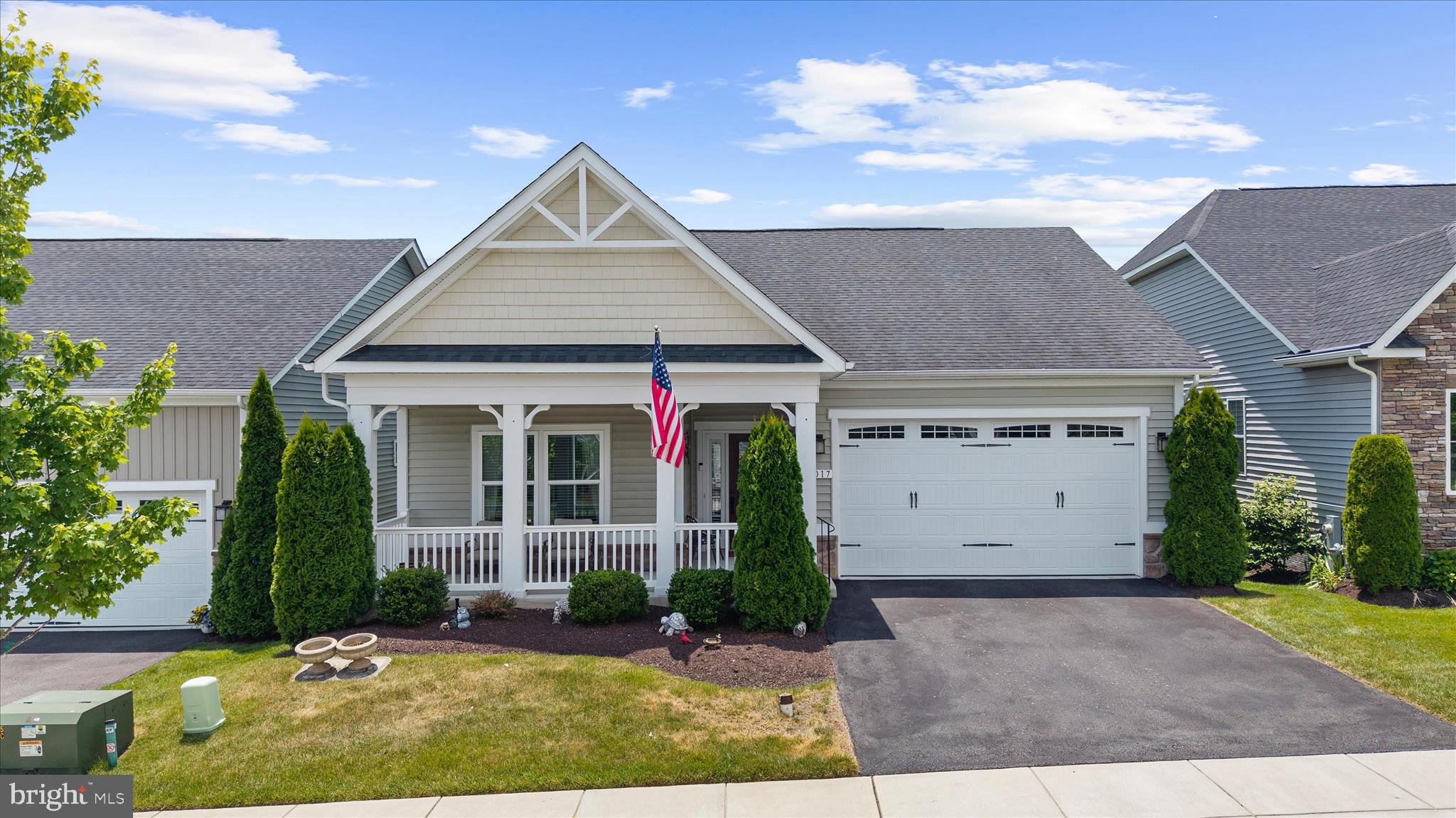 TWO RIVERS - Residential