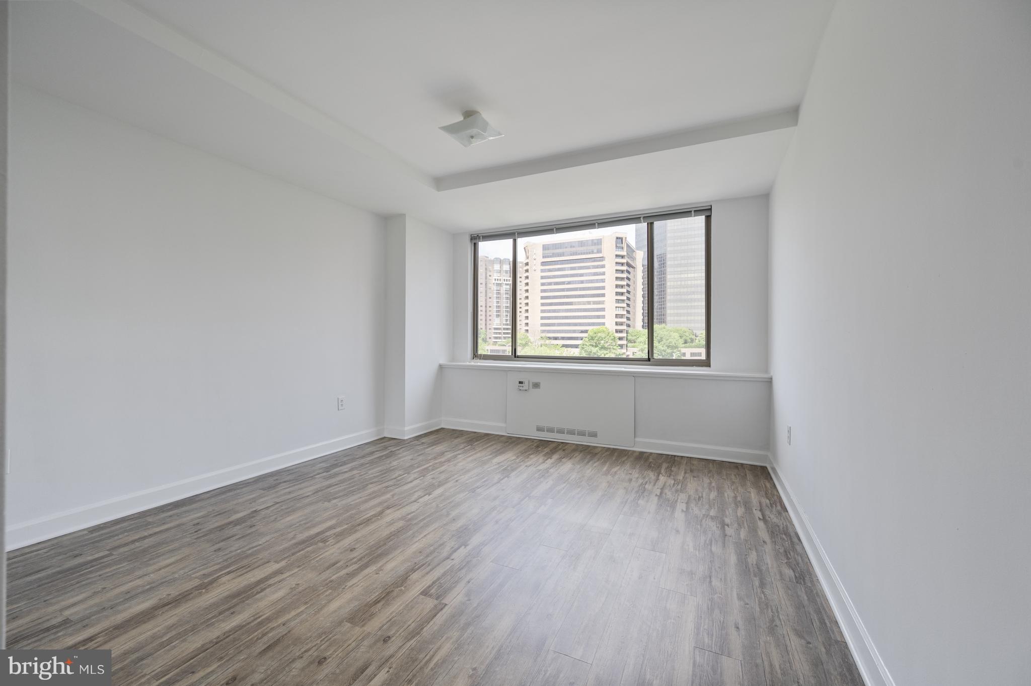 RIVER PLACE - Residential