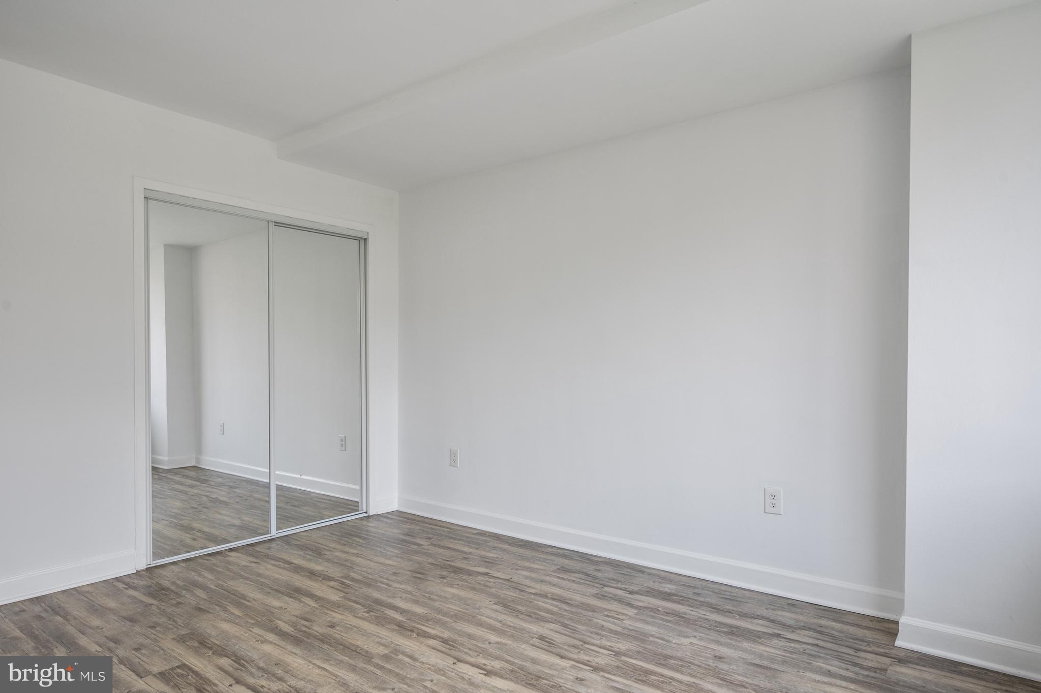 RIVER PLACE - Residential