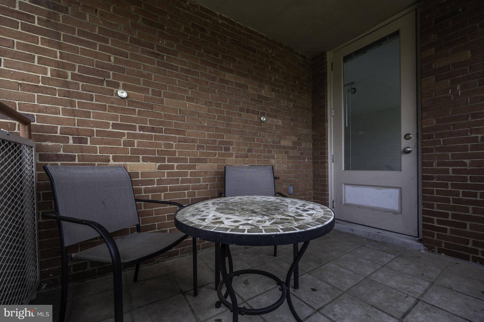 RIVER PLACE - Residential