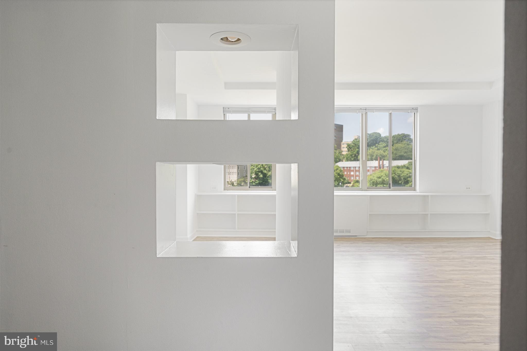 RIVER PLACE - Residential