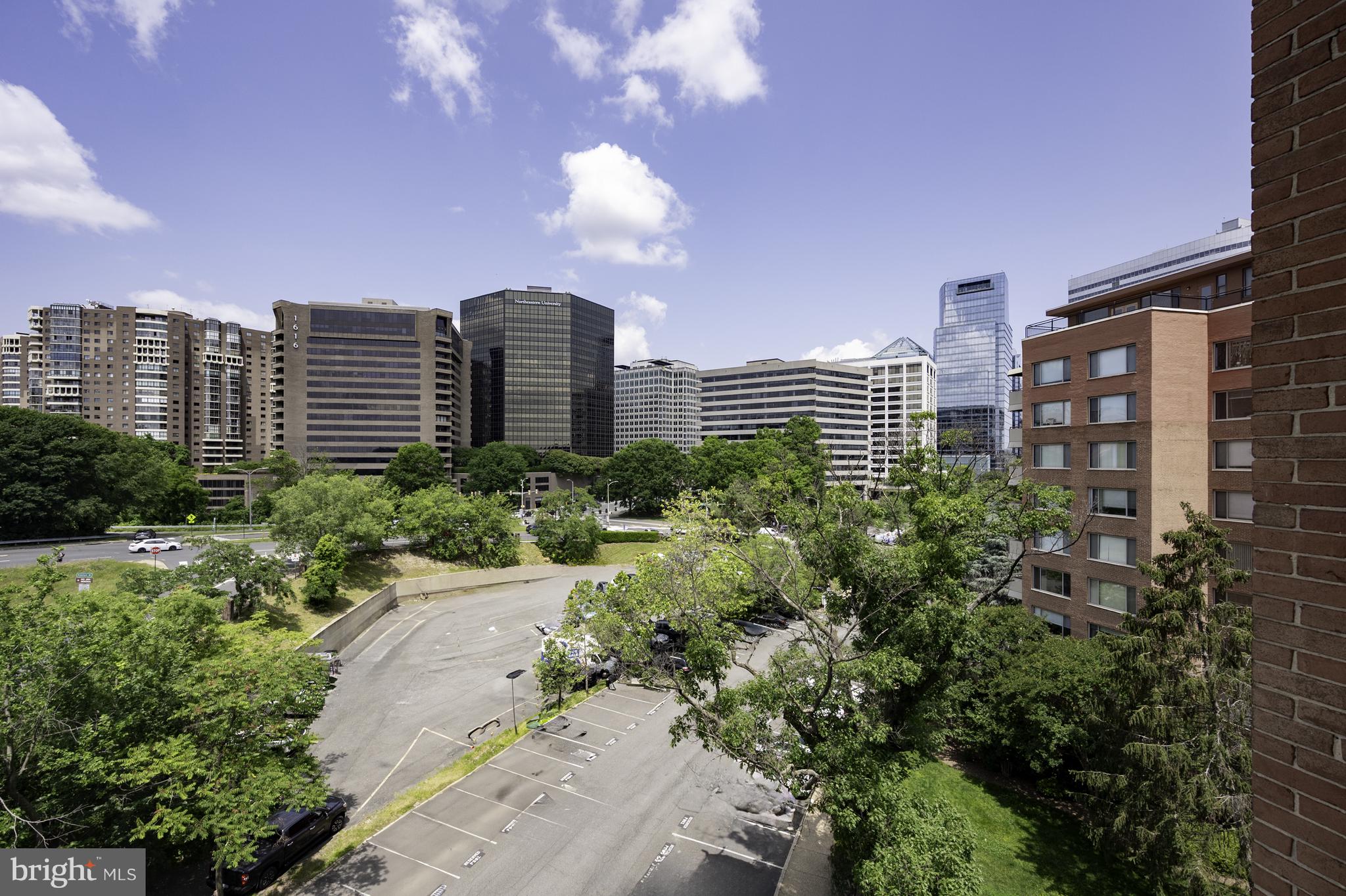 RIVER PLACE - Residential