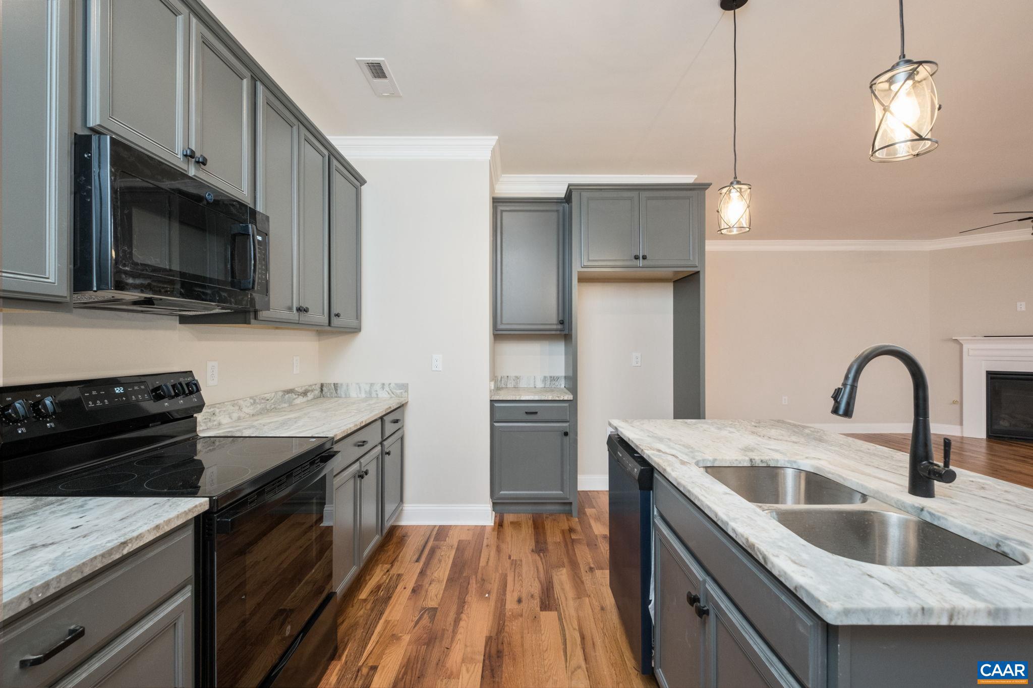 SILVER CREEK - Residential