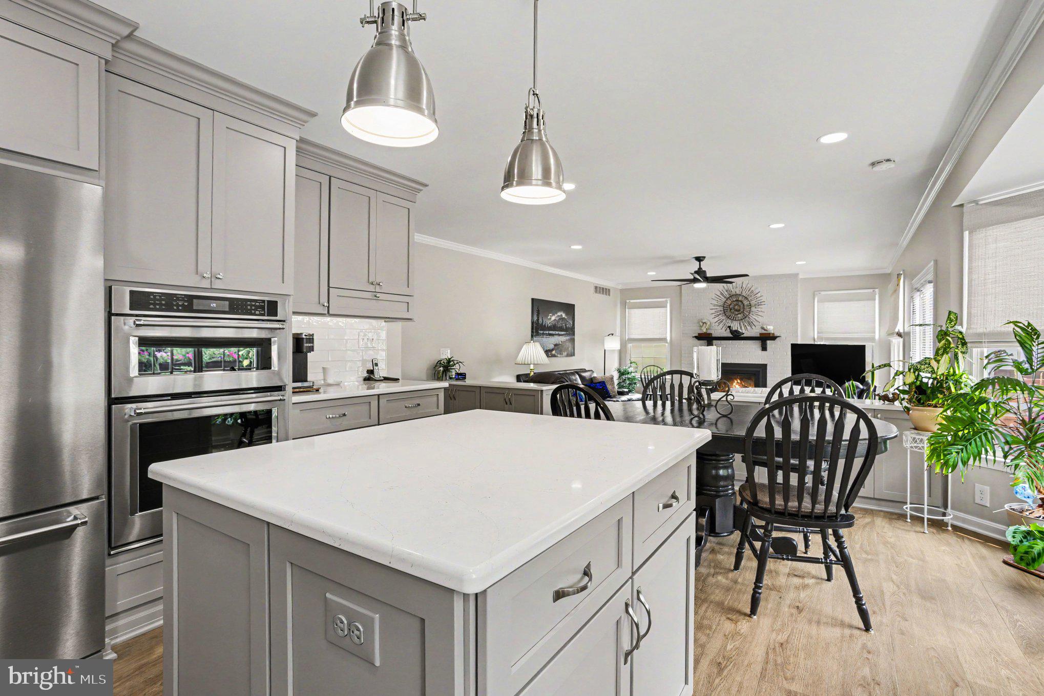 FOREST LAKES - Residential