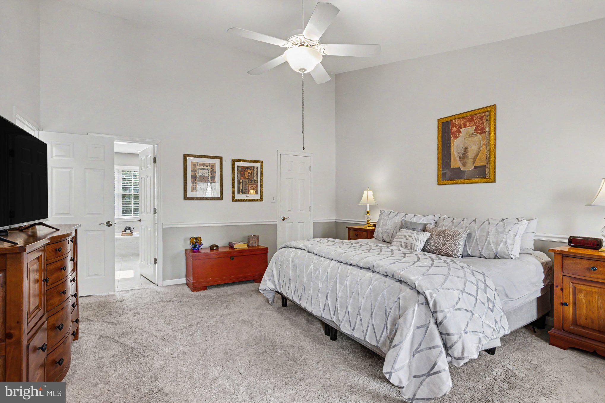 FOREST LAKES - Residential