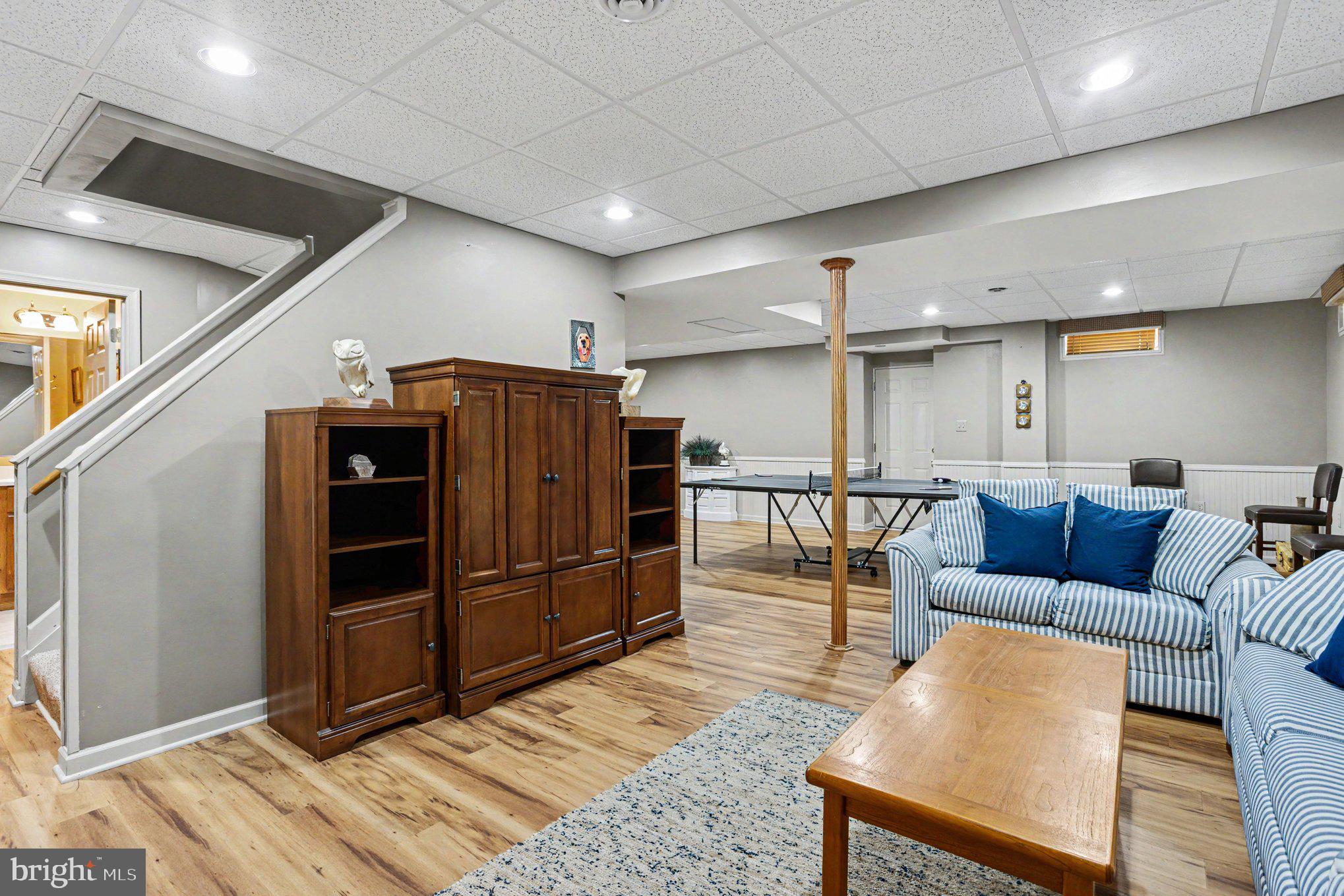 FOREST LAKES - Residential