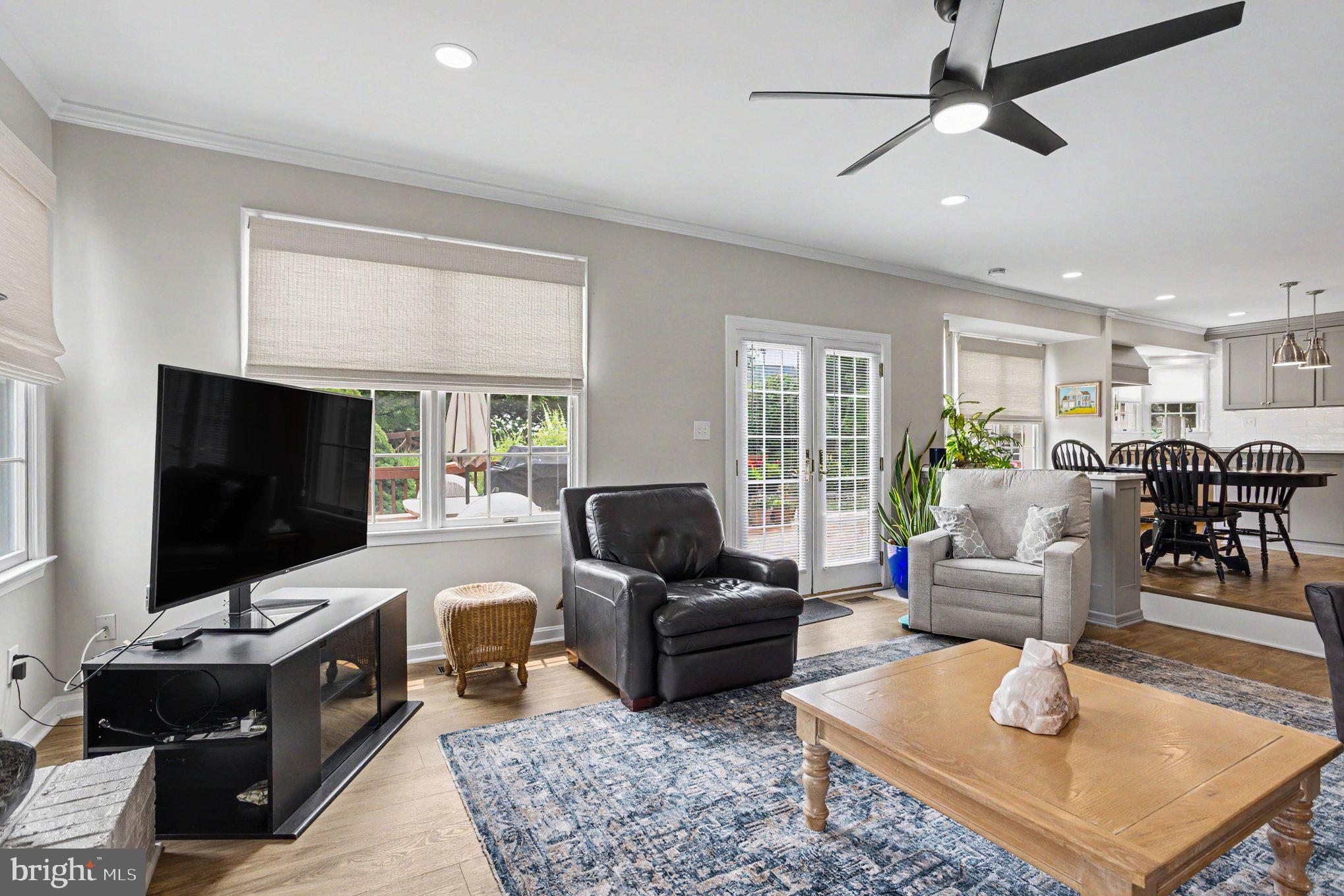 FOREST LAKES - Residential