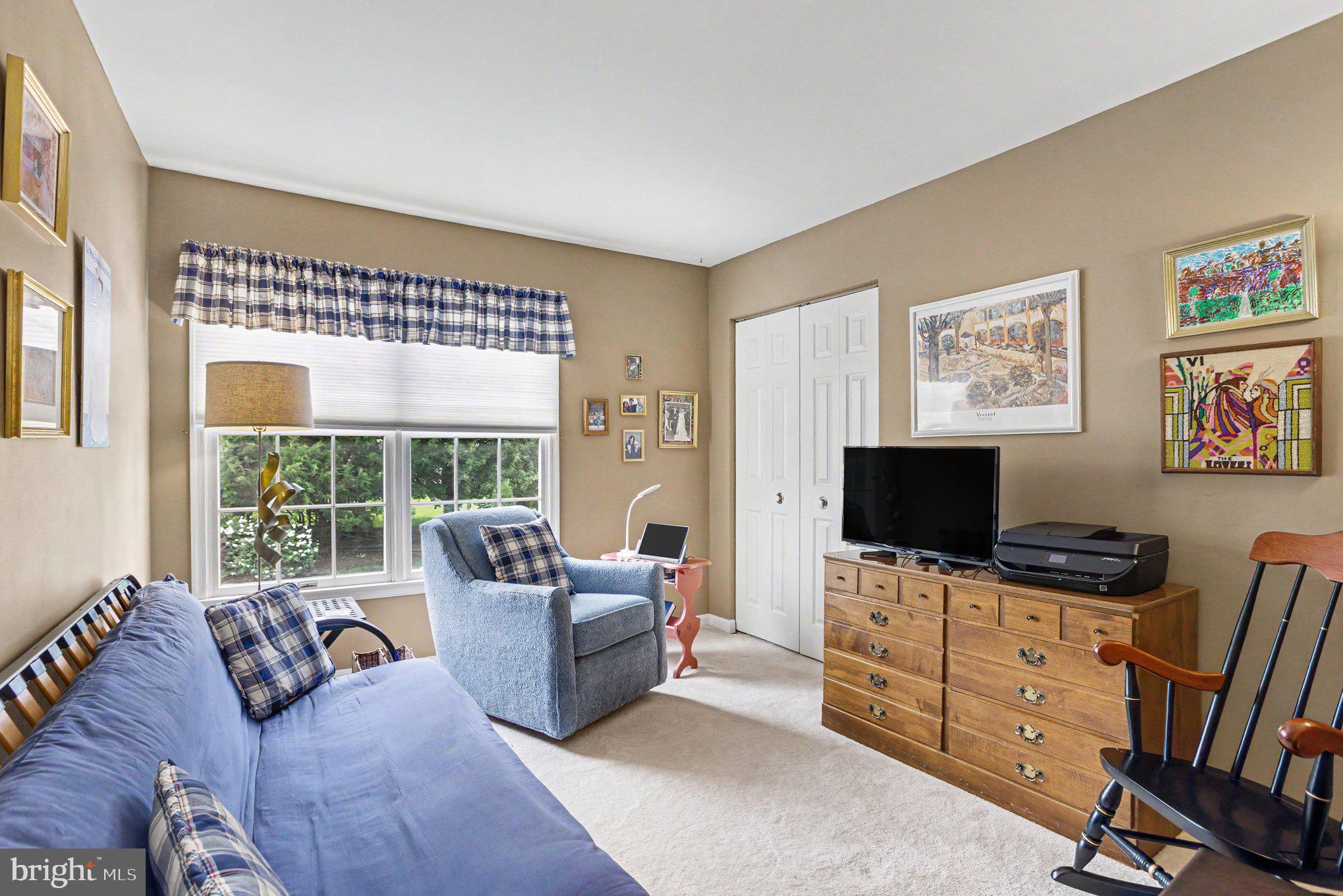 FOREST LAKES - Residential
