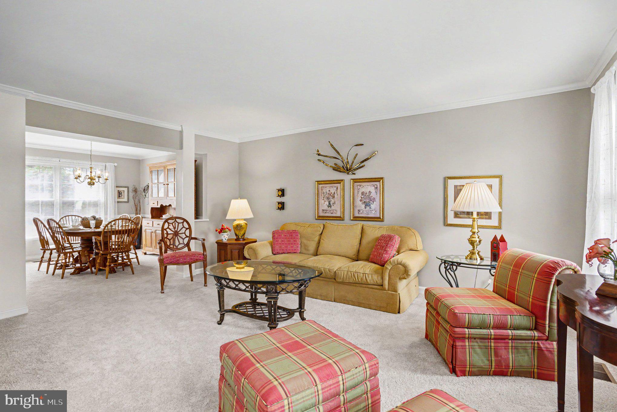 FOREST LAKES - Residential