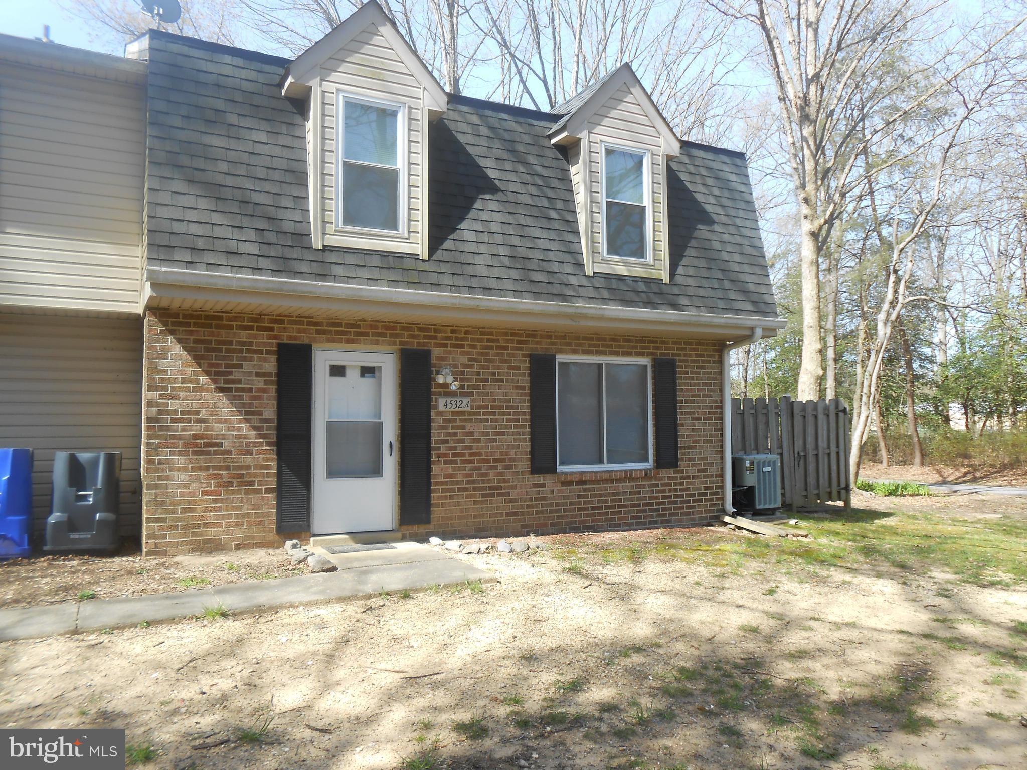 UPDATED RENTAL, NEW FLOORING, FRESH PAINT, UPDATED KITCHEN, 3 BEDROOMS 1.5 BATHS.  MOVE IN READY FENCED YARD AND 1 CAR GARAGE.