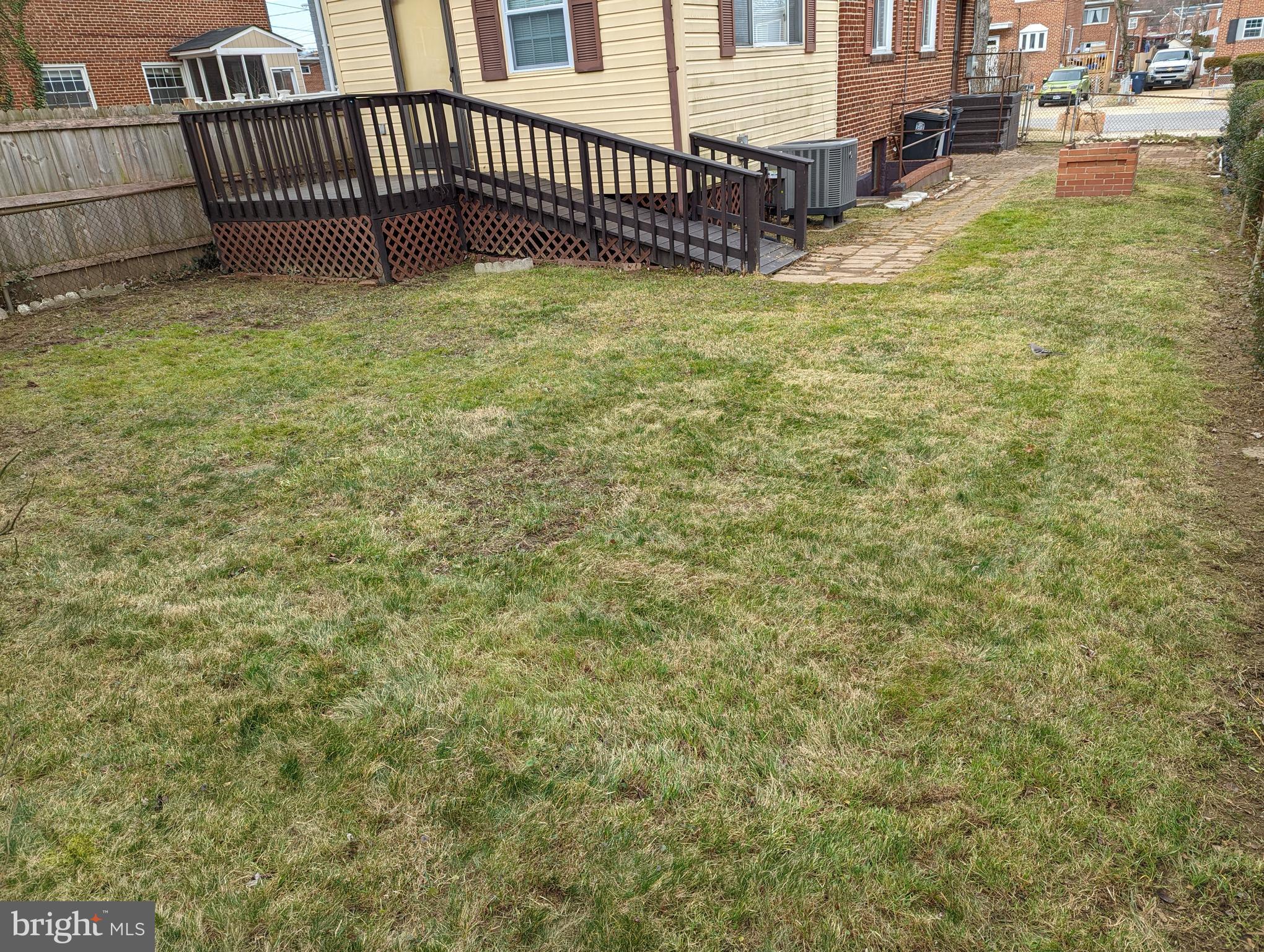 OXON HILL - Residential