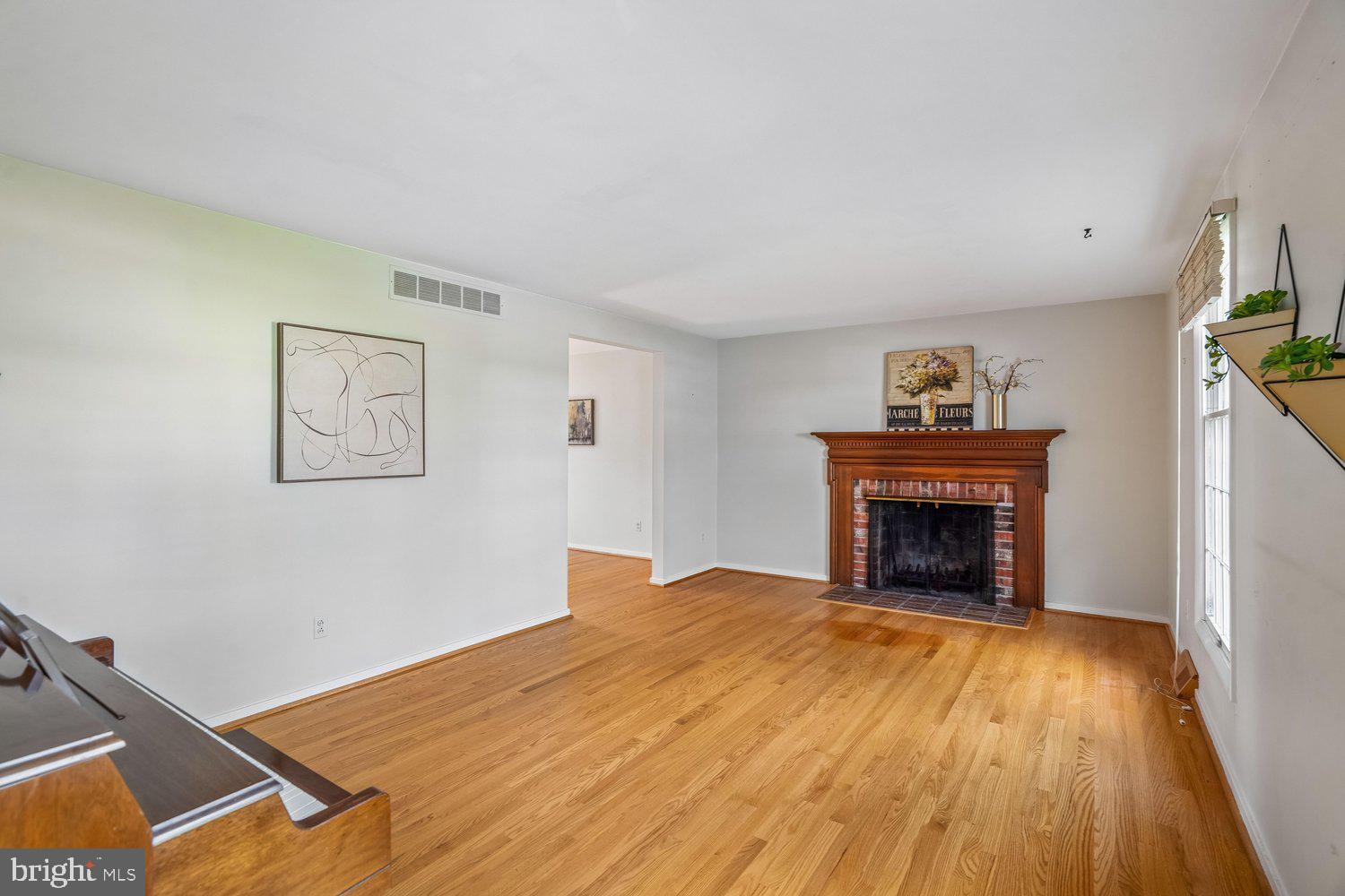 LONGFELLOW - Residential