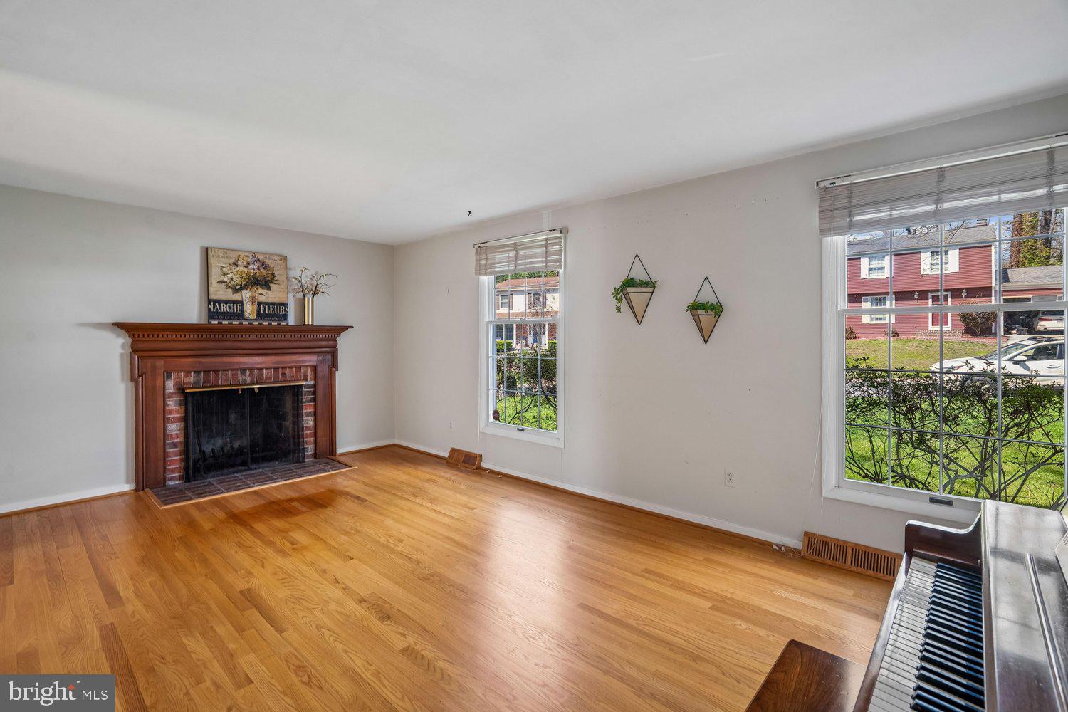 LONGFELLOW - Residential
