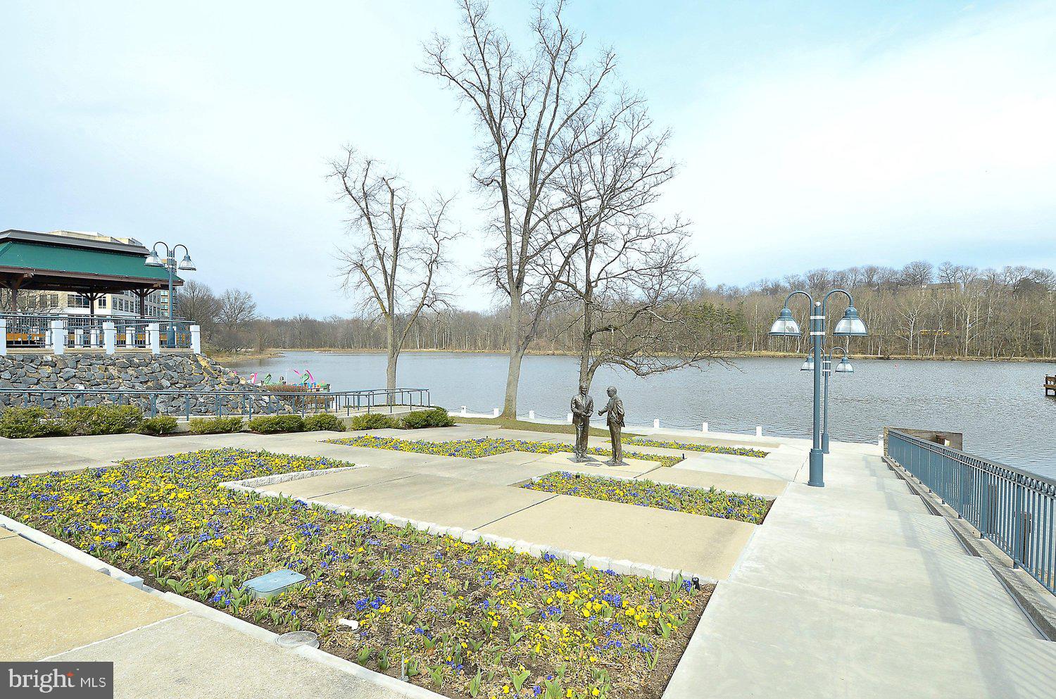 LONGFELLOW - Residential